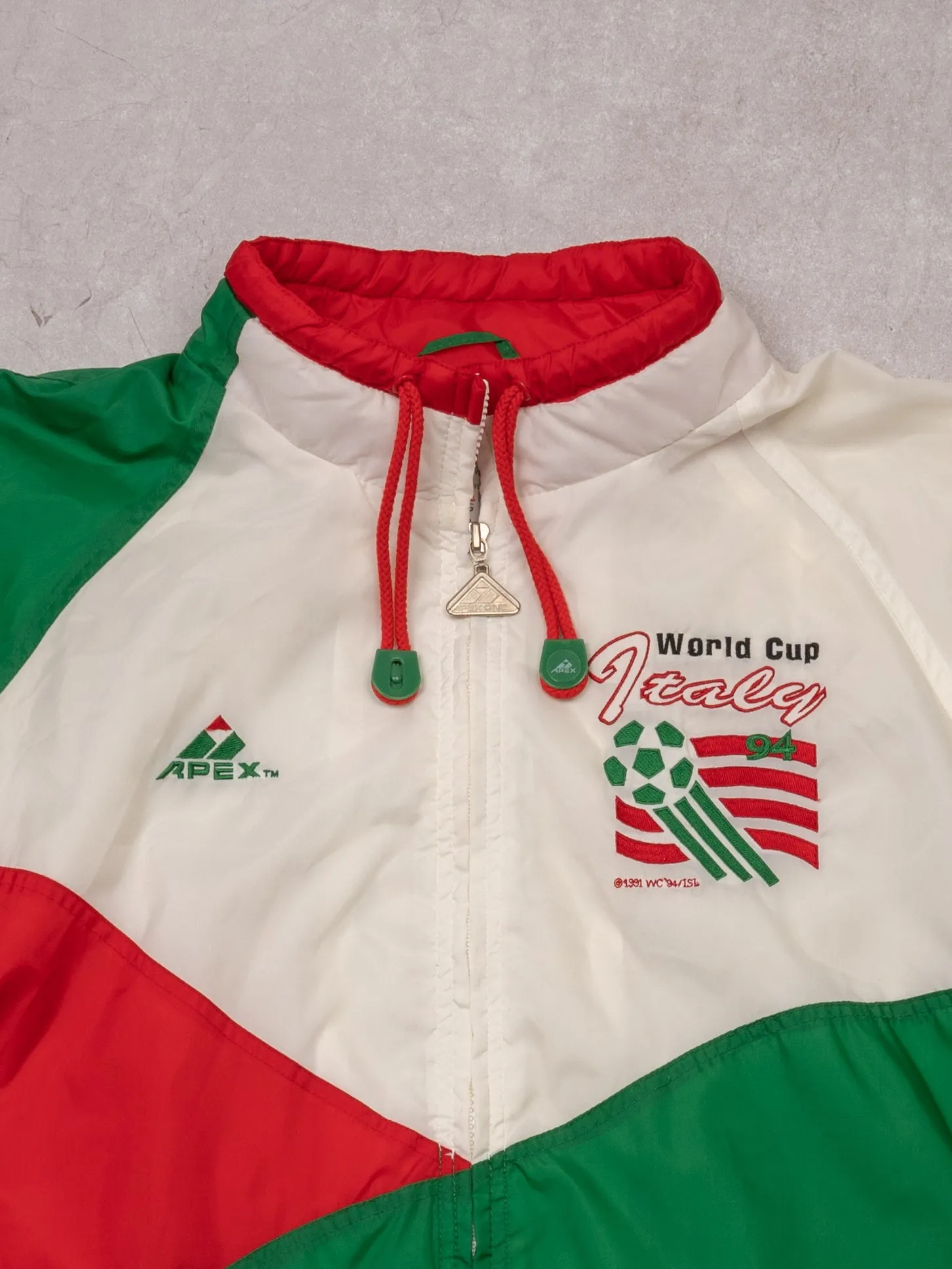 Vintage '94 White + Green + Red World Cup Italy Windbreaker (XL/XXL) sold by Rebalance Vintage product image thumbnail 2
