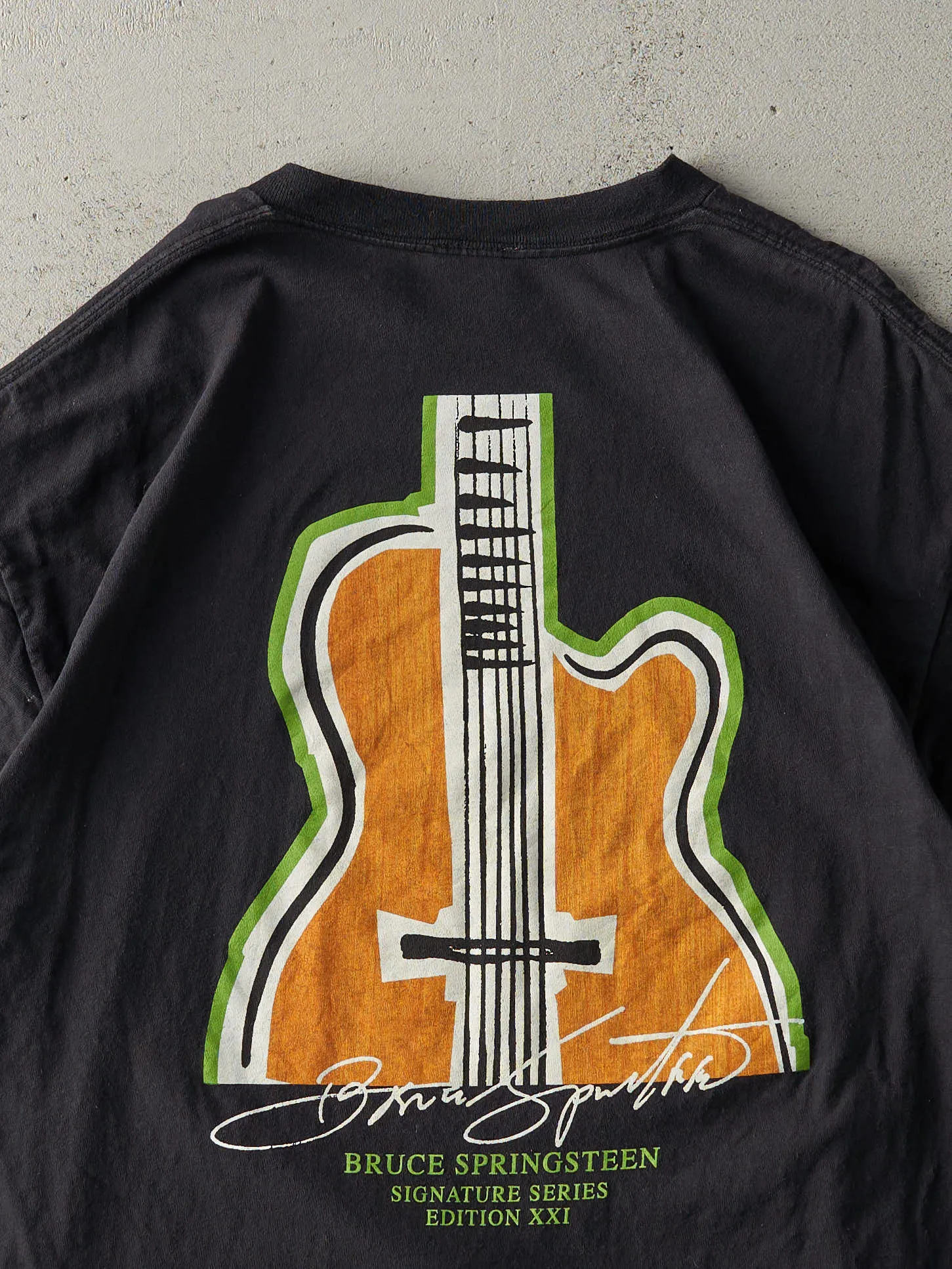 Vintage Y2K Black Bruce Springsteen Hard Rock Cafe Hollywood Tee (L) sold by Rebalance Vintage product image thumbnail 4