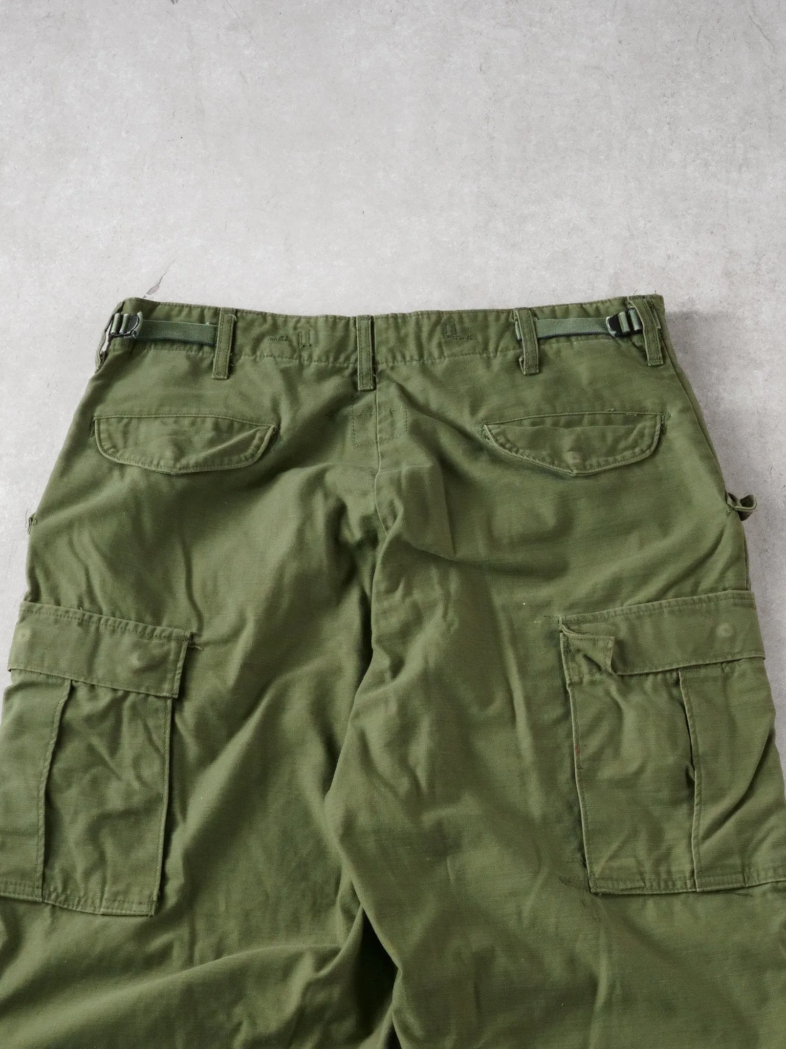 Vintage 90s Moss Green Army Parachute Pants (32x25) sold by Rebalance Vintage product image thumbnail 4