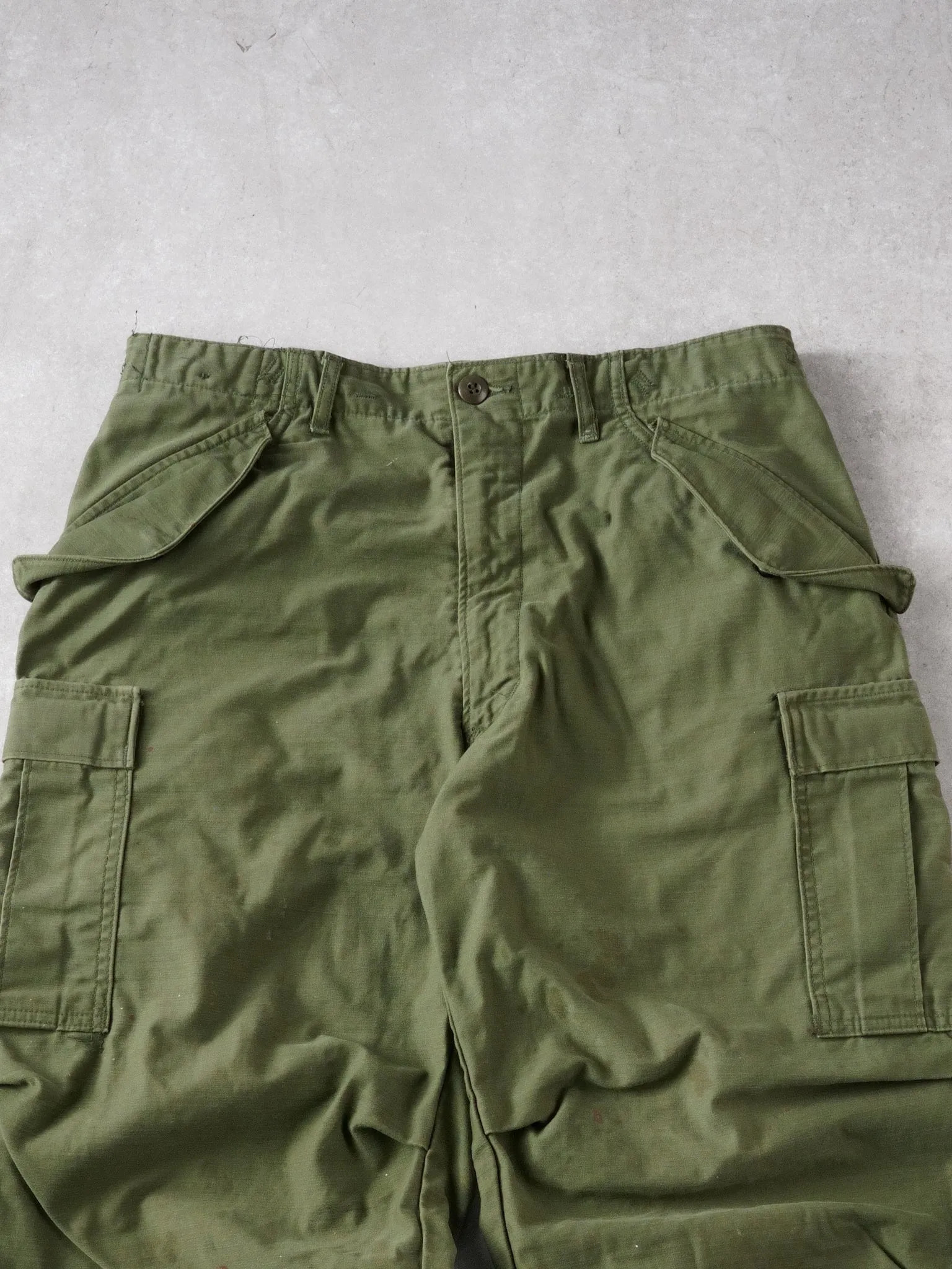 Vintage 90s Moss Green Army Parachute Pants (32x25) sold by Rebalance Vintage product image thumbnail 3