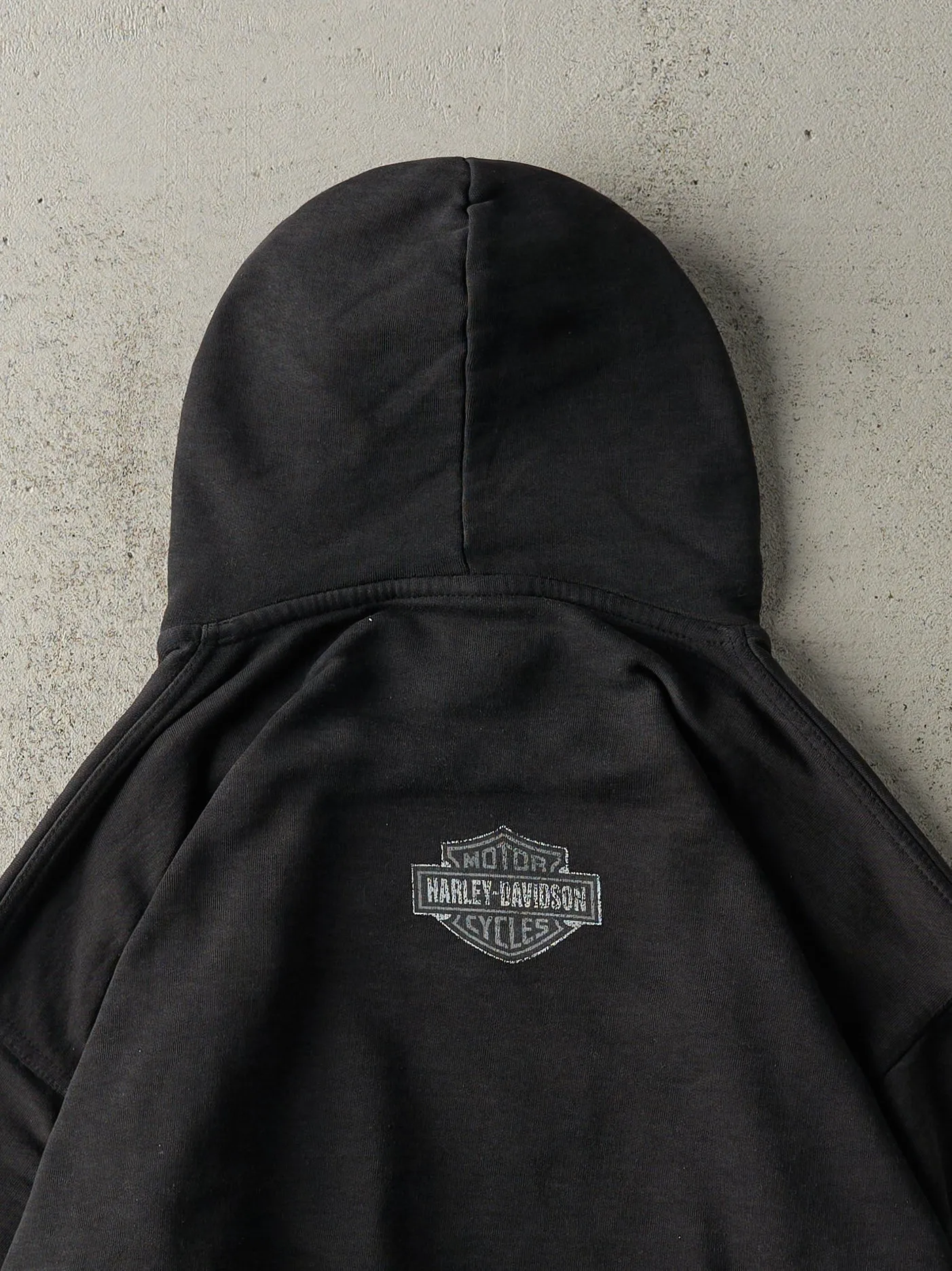 Vintage Y2K Black Harley Davidson Hoodie (L) sold by Rebalance Vintage product image thumbnail 5