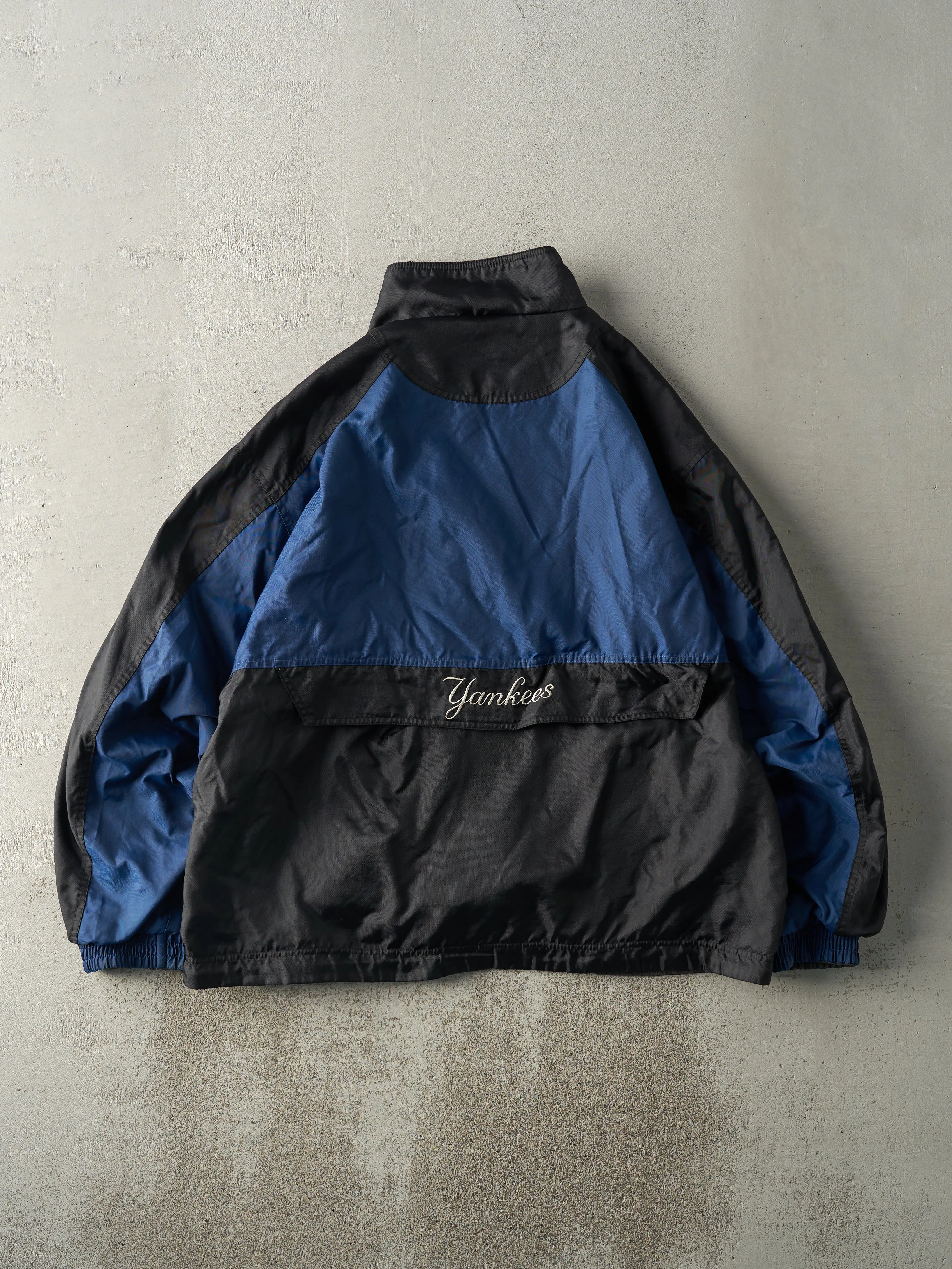 Vintage 90s Navy Blue, Black & Grey New York Yankees Fleece Lined Jacket (XL) sold by Rebalance Vintage product image thumbnail 2