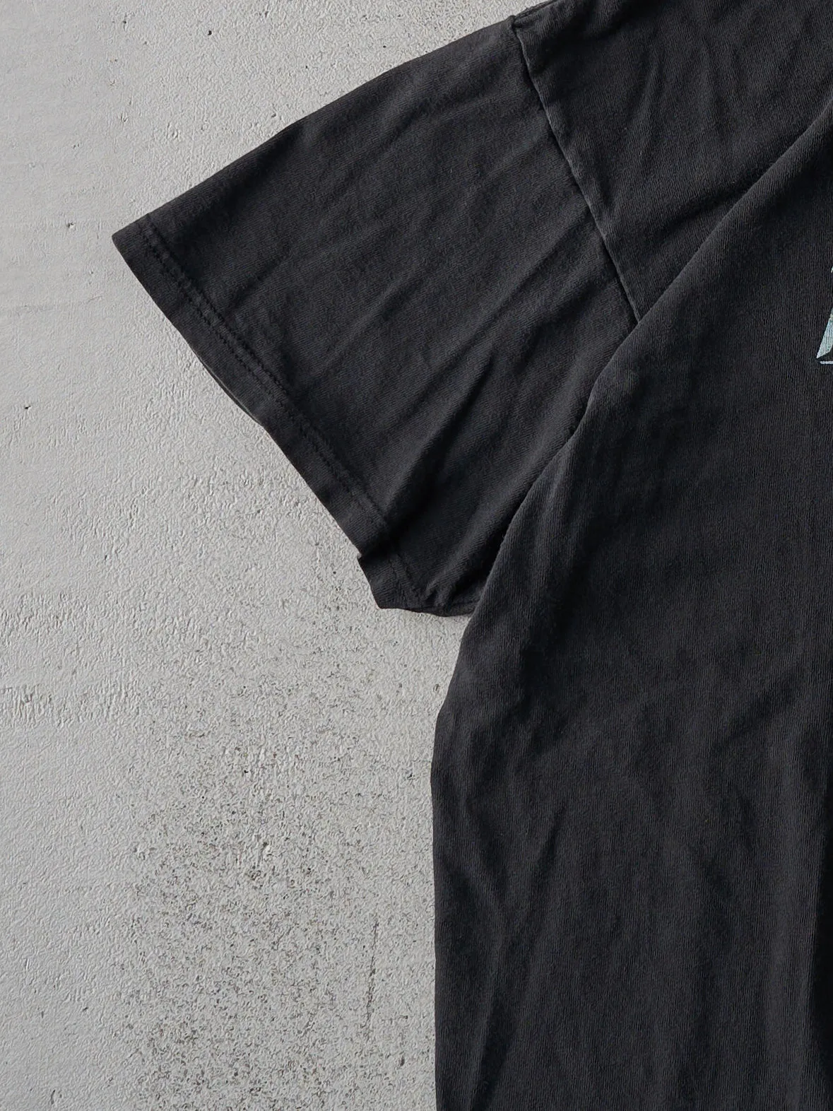 Vintage Y2K Black Hard Rock Cafe Calgary Tee (M) sold by Rebalance Vintage product image thumbnail 3