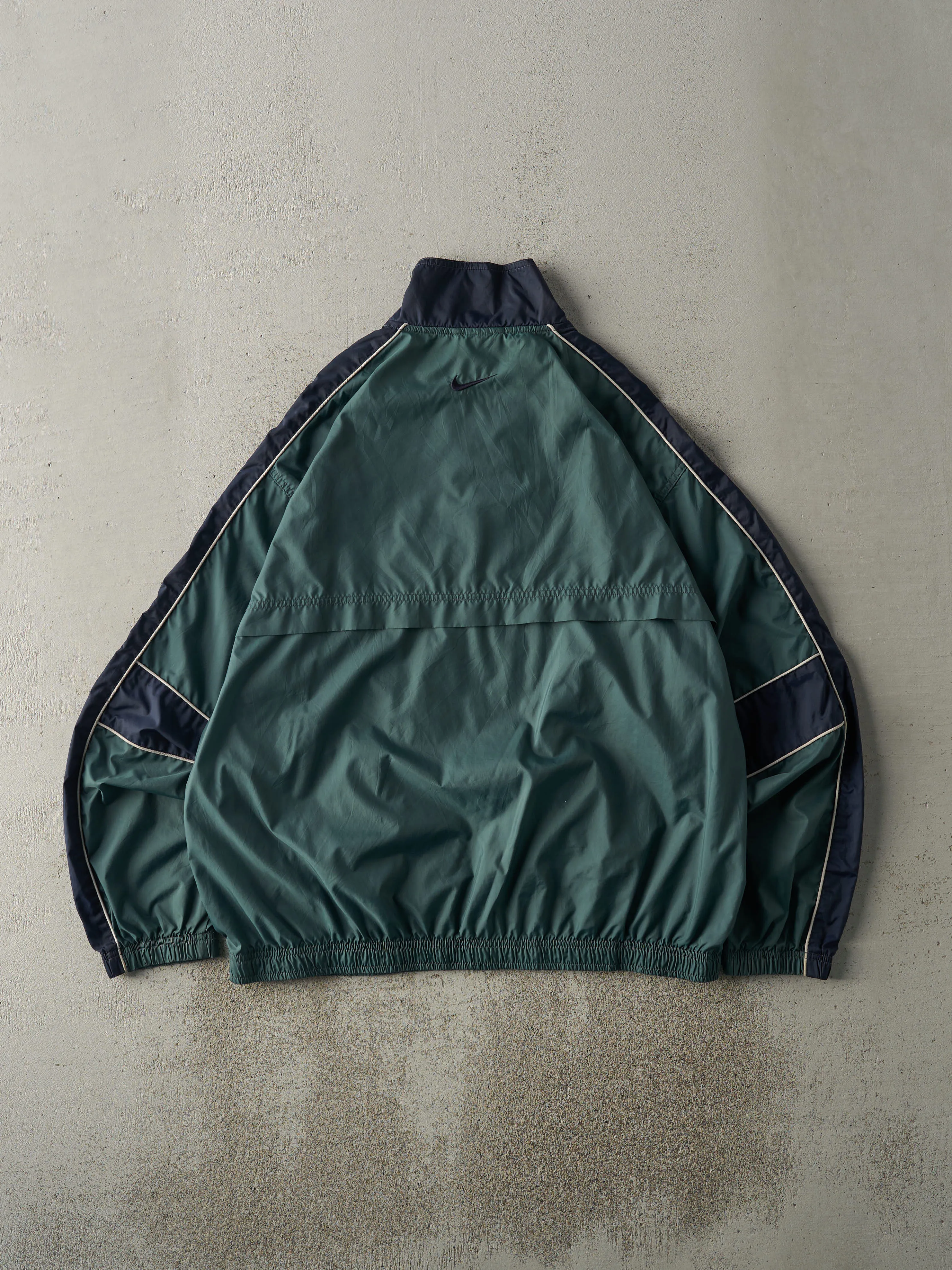 Vintage 90s Green & Navy Nike Zip Up Windbreaker Jacket (L) sold by Rebalance Vintage product image thumbnail 3