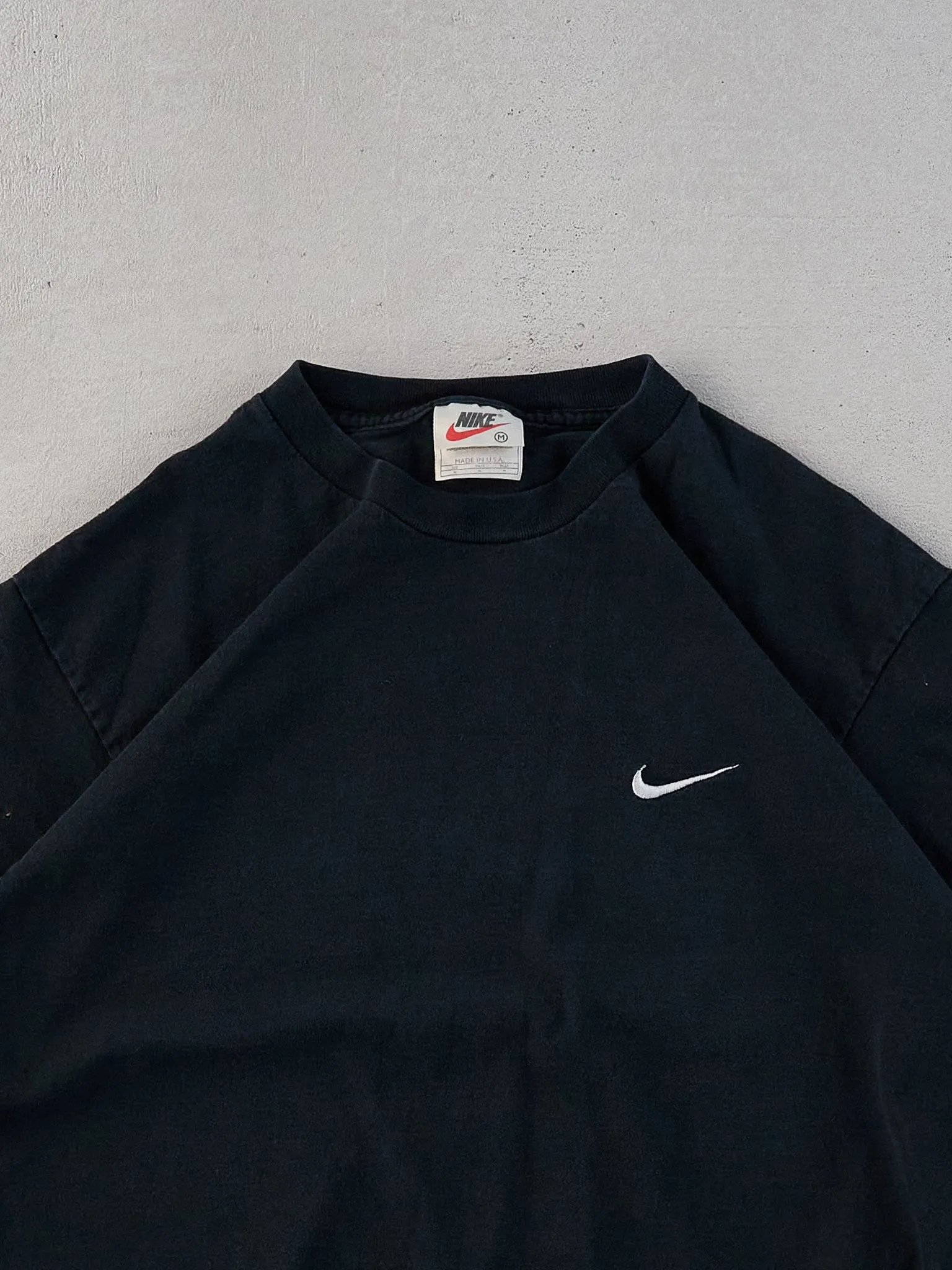 Vintage 90s Black Nike Swoosh Blank Tee (M) sold by Rebalance Vintage product image thumbnail 2