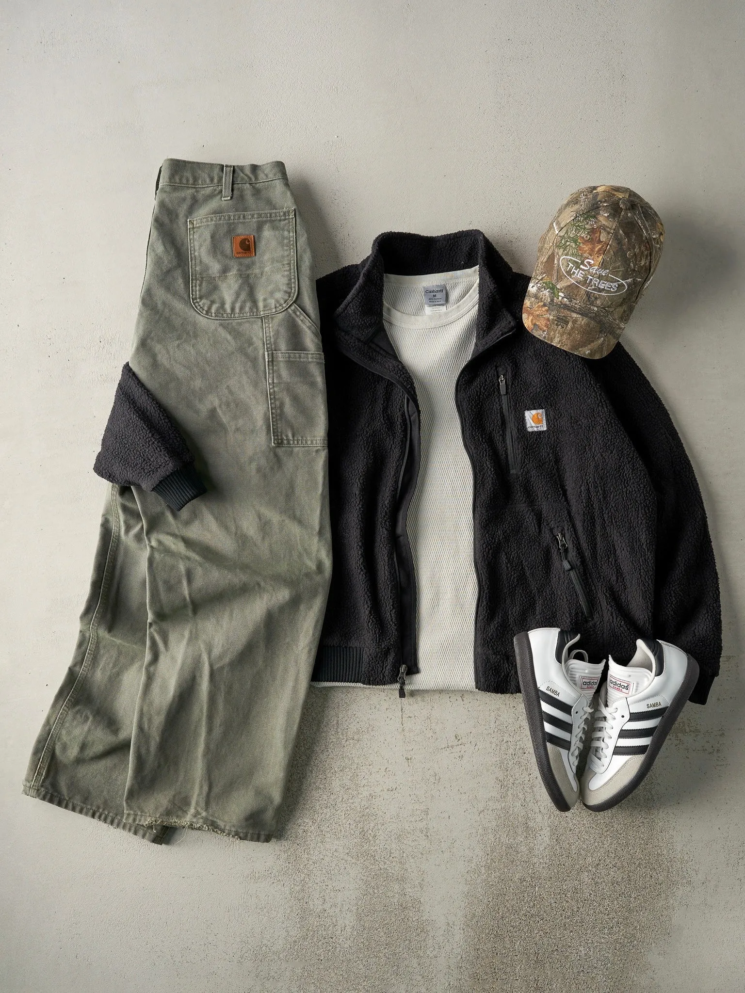 Vintage Y2K Black Carhartt Sherpa Zip Up Boxy Fleece (L) sold by Rebalance Vintage product image thumbnail 5