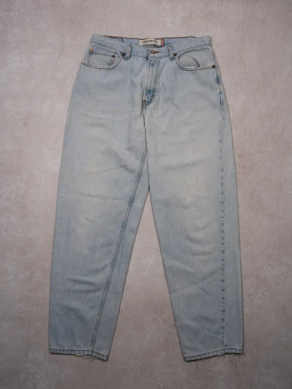 Vintage Light Blue Levi 560 Comfort Fit Denim Jeans (32x32) sold by Rebalance Vintage