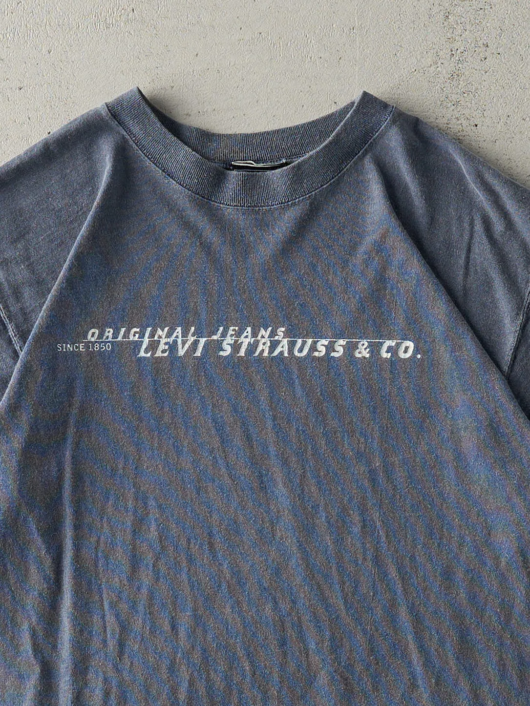 Vintage Y2K Washed Navy Levi's Tee (M) sold by Rebalance Vintage product image thumbnail 2