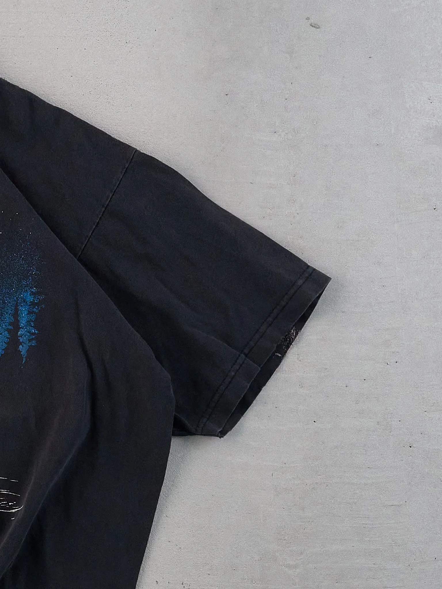 Vintage 90s Black Canada Nature Outdoor Graphic Tee (L) sold by Rebalance Vintage product image thumbnail 2