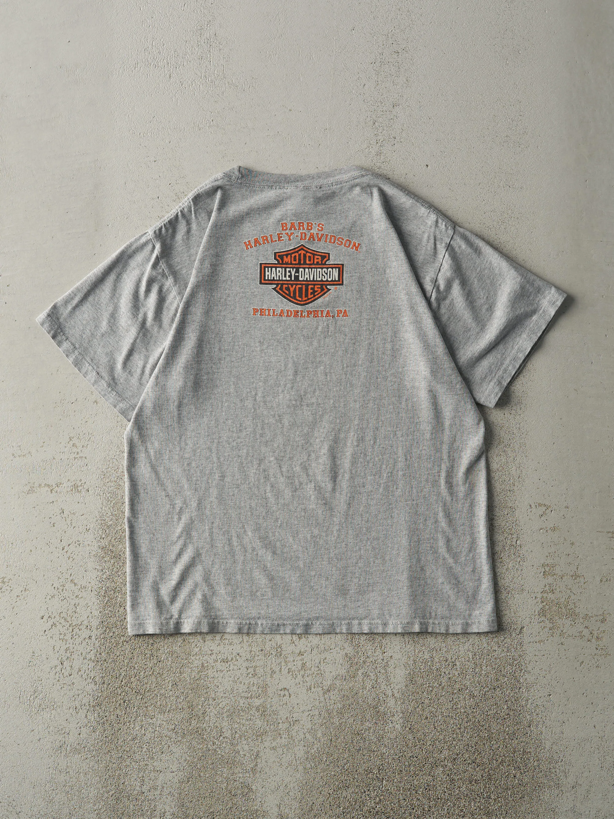 Vintage 07' Grey Philadelphia PA Harley Davidson Tee (M) sold by Rebalance Vintage product image thumbnail 2