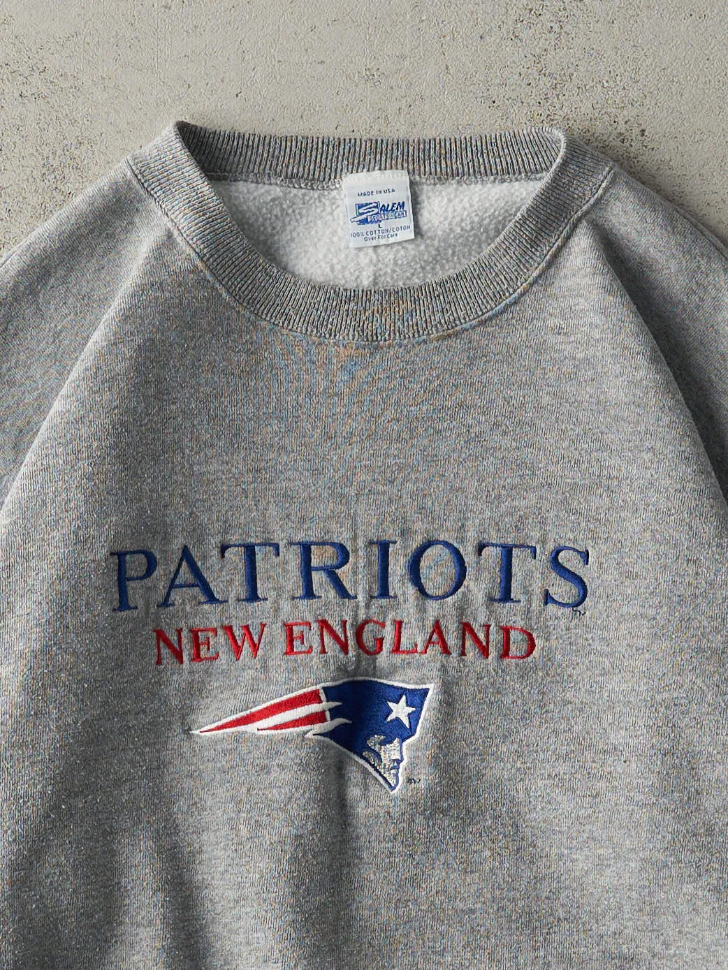 Vintage 90s Grey New England Patriots Embroidered Crewneck (L) sold by Rebalance Vintage product image thumbnail 2