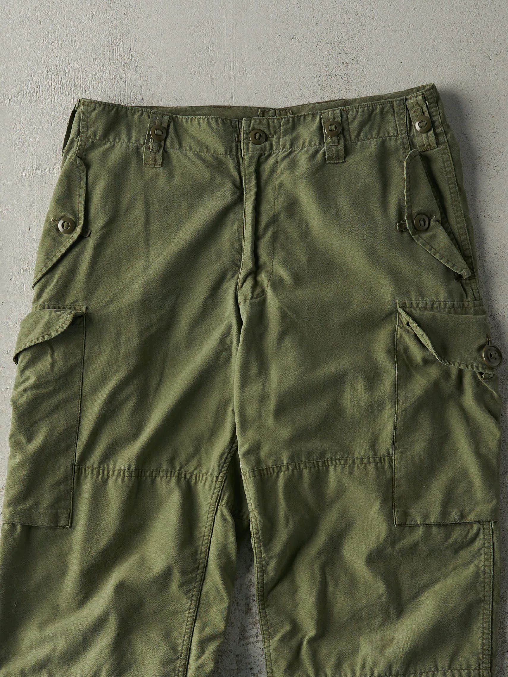 Vintage 90s Army Green Military Parachute Pants (34x26.5) sold by Rebalance Vintage product image thumbnail 4