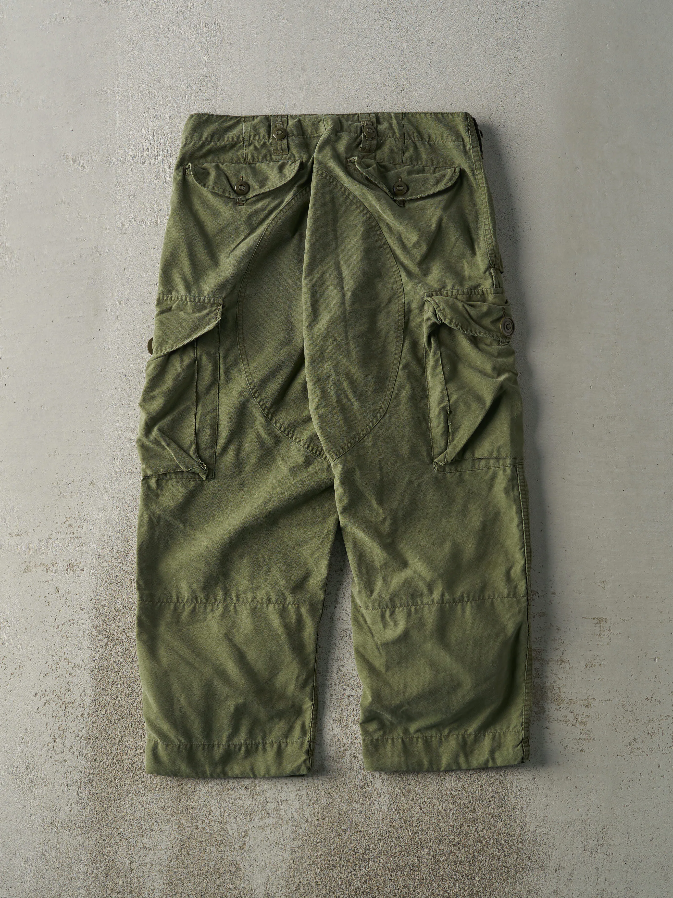 Vintage 90s Army Green Military Parachute Pants (34x26.5) sold by Rebalance Vintage product image thumbnail 3