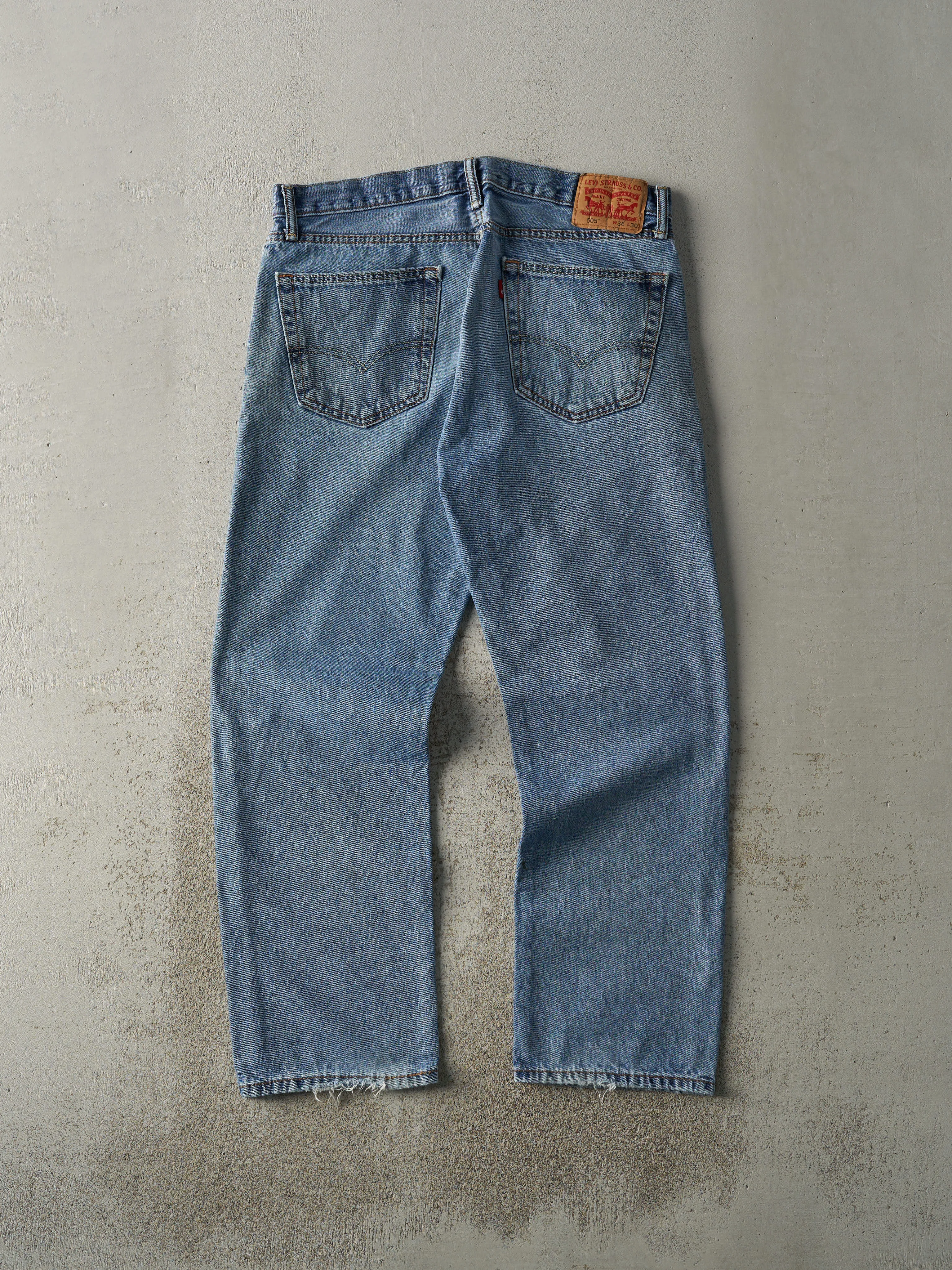 Vintage Y2K Mid Wash Levi's 505 Jeans (36x29) sold by Rebalance Vintage product image thumbnail 3