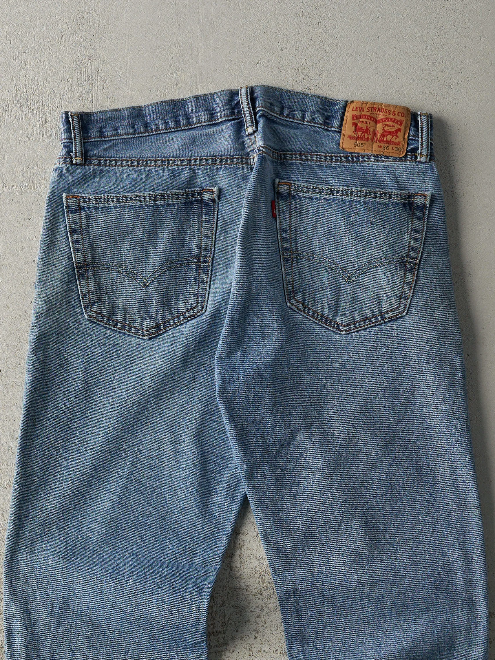 Vintage Y2K Mid Wash Levi's 505 Jeans (36x29) sold by Rebalance Vintage product image thumbnail 5