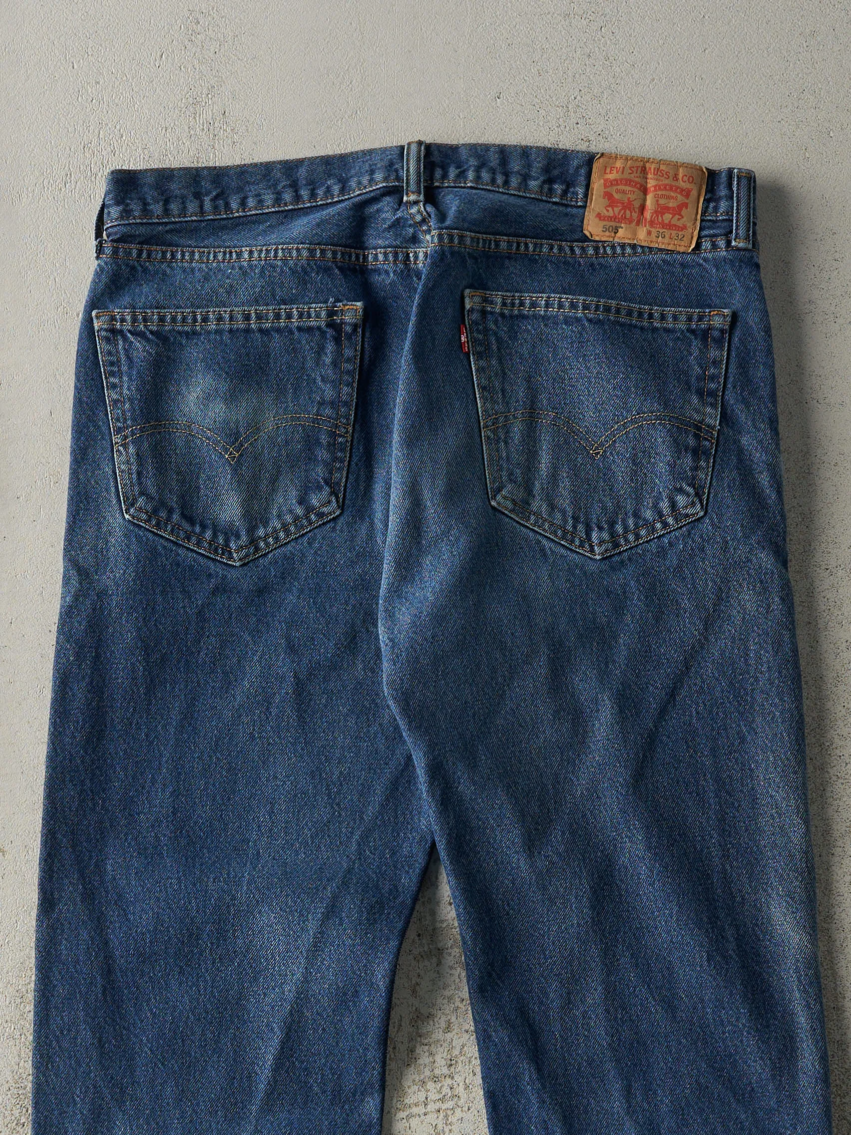 Vintage Y2K Dark Wash Levi's 505 Jeans (36x30.5) sold by Rebalance Vintage product image thumbnail 5
