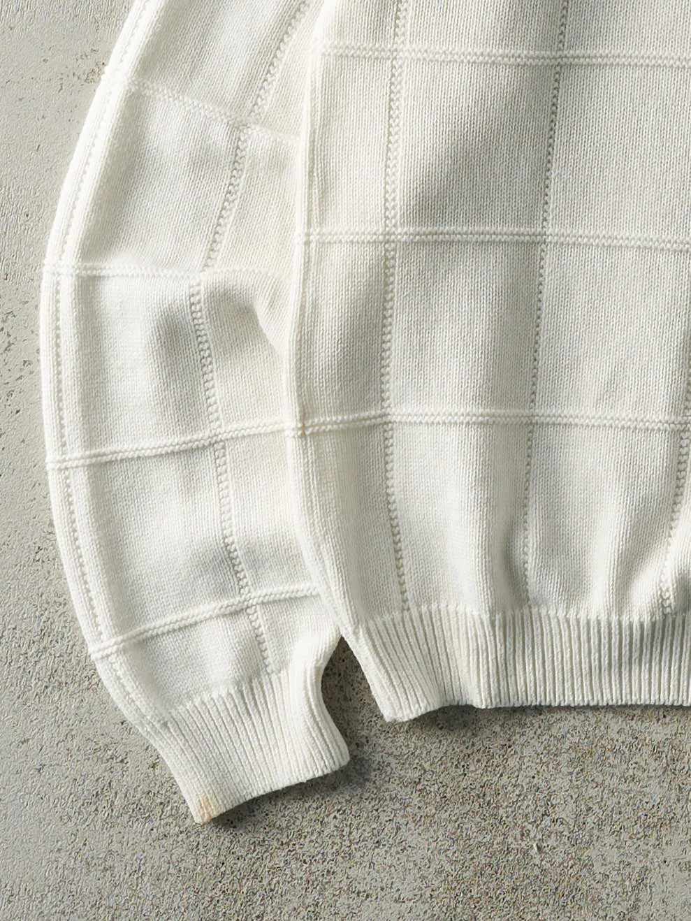 Vintage Y2K White Izod Embroidered Logo Box Patterned Knit (M) sold by Rebalance Vintage product image thumbnail 3