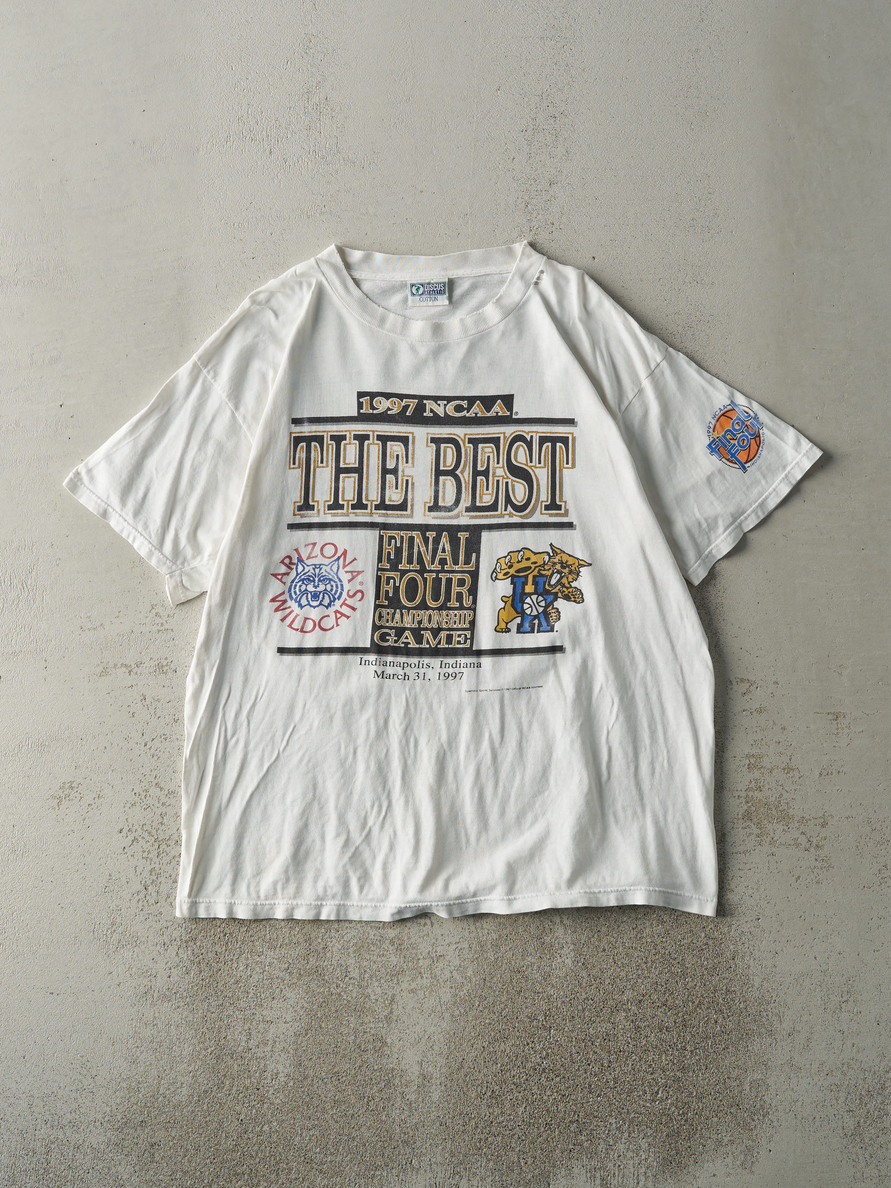 Vintage 97' White NCAA Final Four Arizona Vs Kentucky Basketball Tee (L) sold by Rebalance Vintage