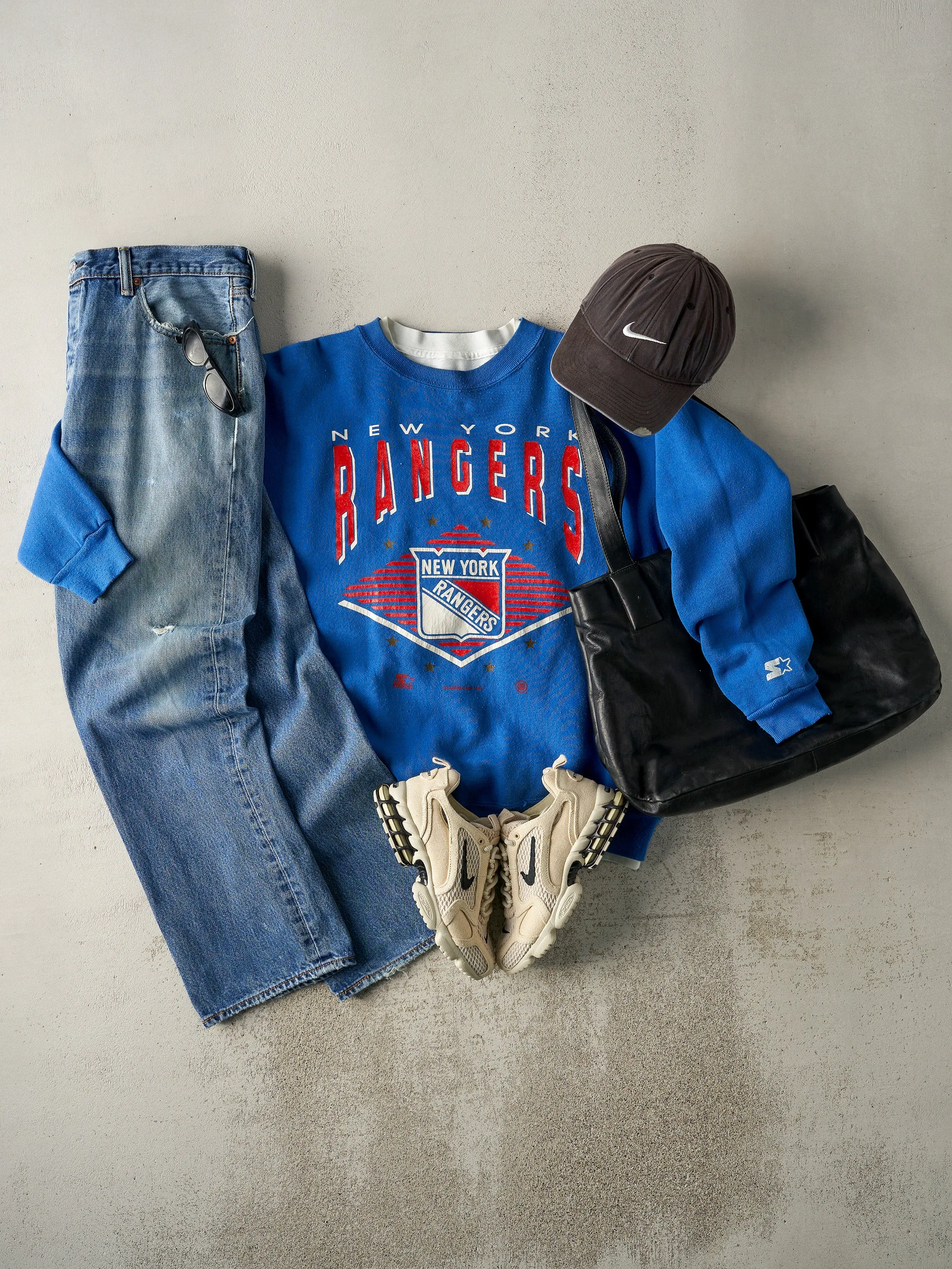 Vintage Y2K Mid Wash Levi's 501 Jeans (36.5x30) sold by Rebalance Vintage product image thumbnail 2