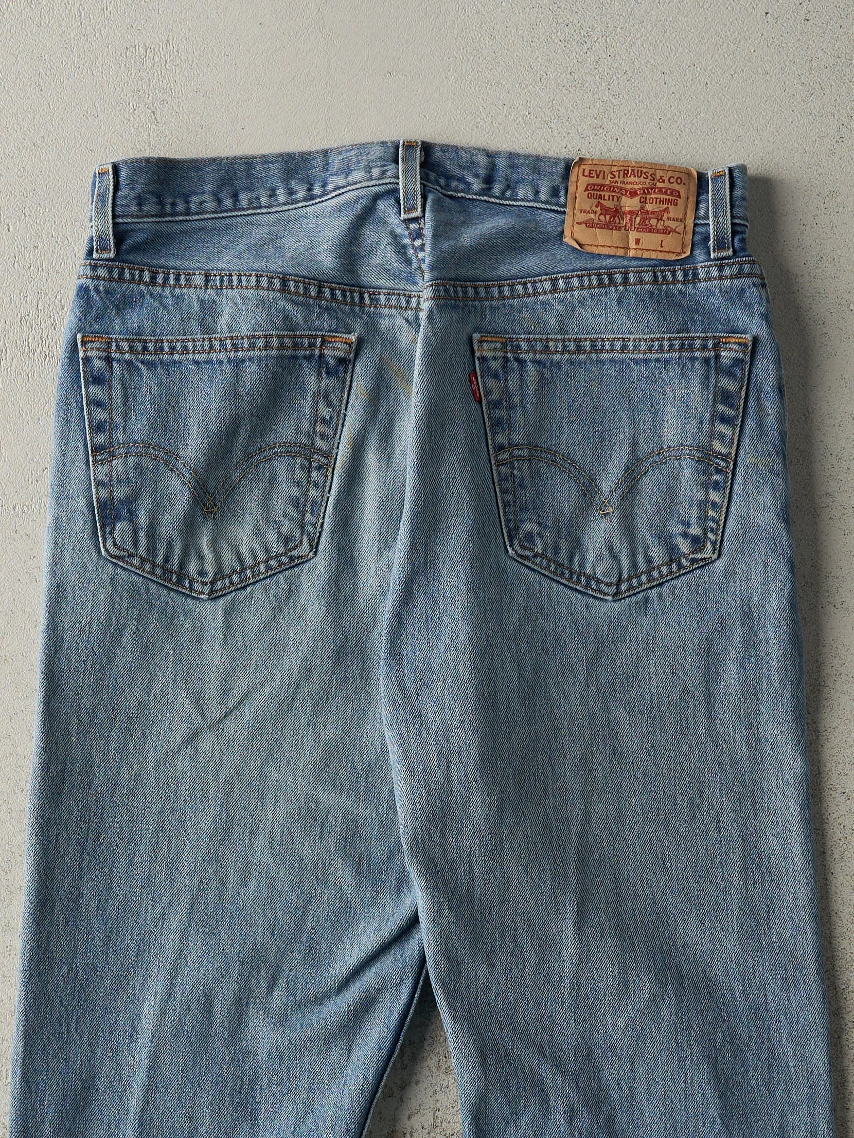 Vintage Y2K Light Wash Levi's 505 Jeans (33x29) sold by Rebalance Vintage product image thumbnail 5