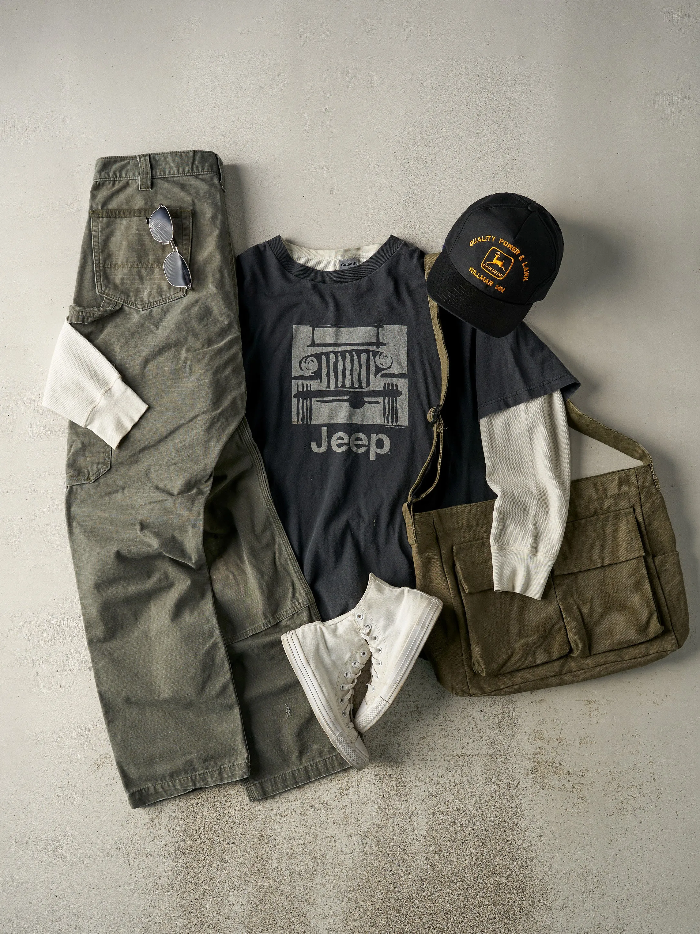 Vintage Y2K Green Carhartt Double Knee Cargo Pants (36.5x33.5) sold by Rebalance Vintage product image thumbnail 2