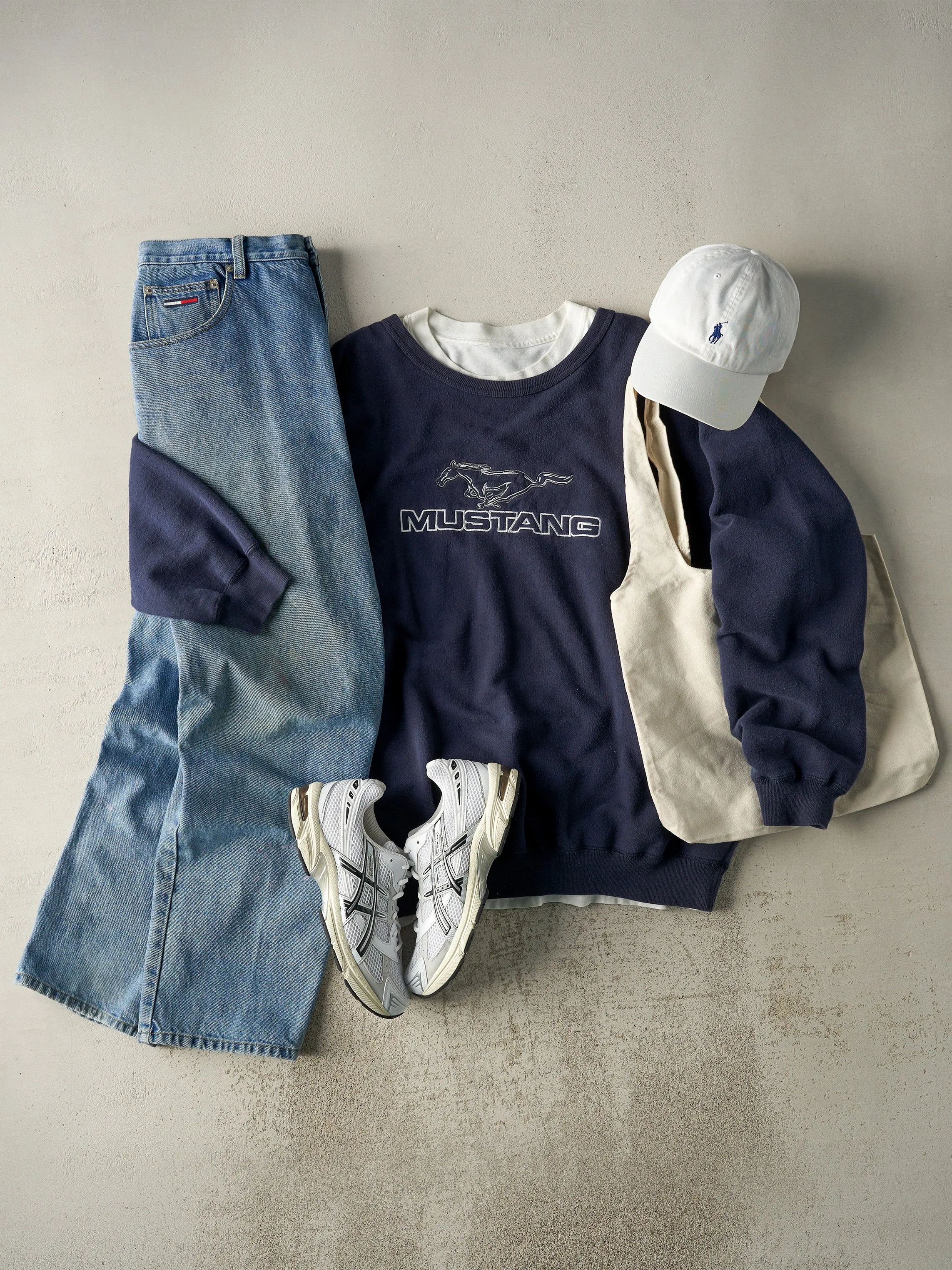 Vintage 90s Light Wash Tommy Jeans (33x30.5) sold by Rebalance Vintage product image thumbnail 2