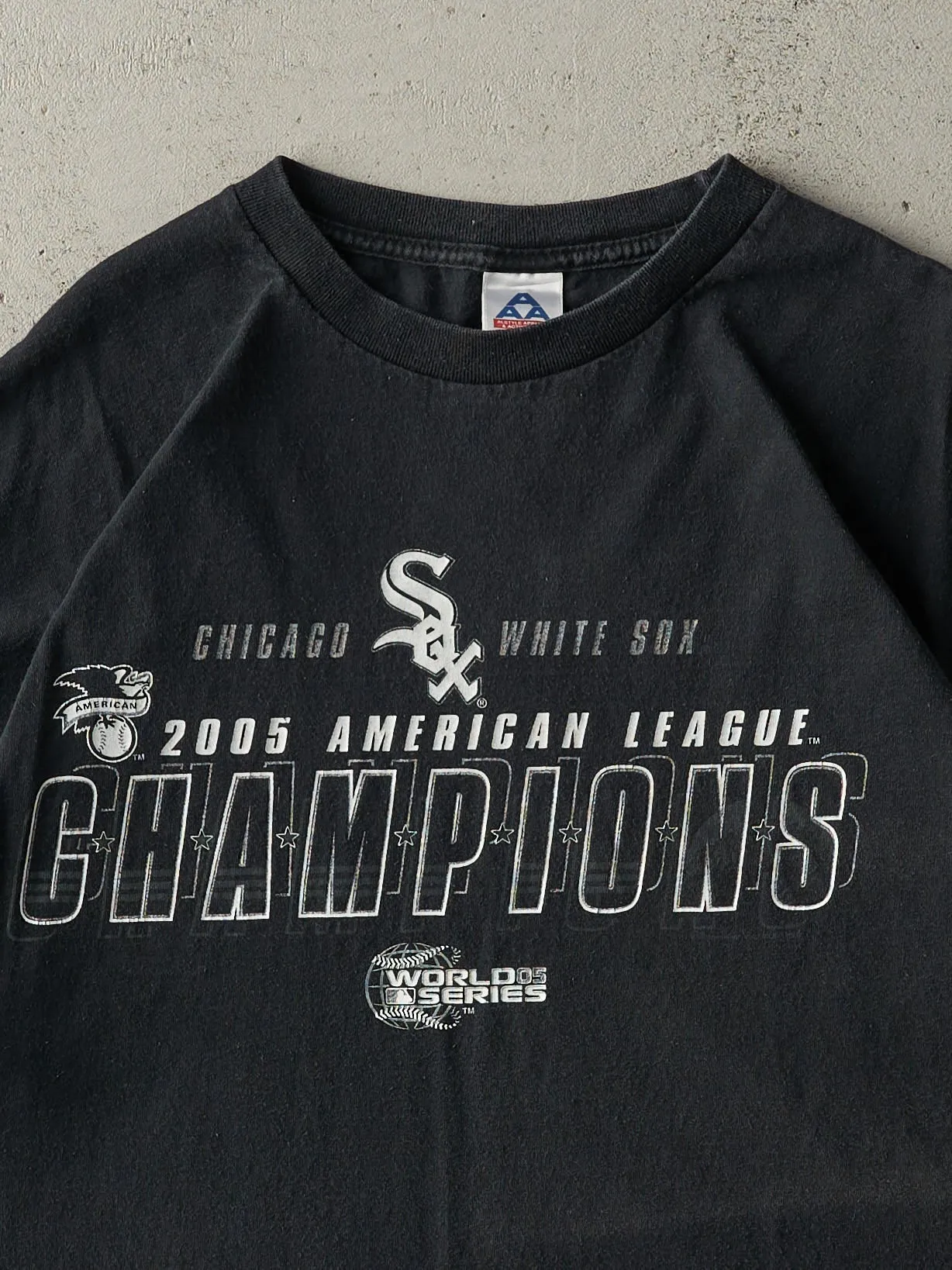 Vintage 05' Black Chicago White Sox American League Champions Tee (L) sold by Rebalance Vintage product image thumbnail 2