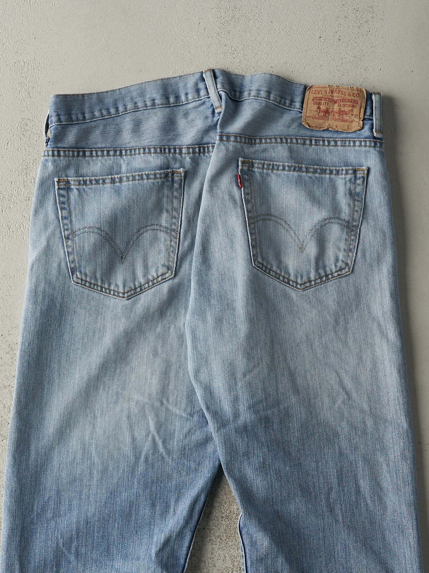 Vintage Y2K Light Wash Levi's 569 Jeans (36x32) sold by Rebalance Vintage product image thumbnail 5
