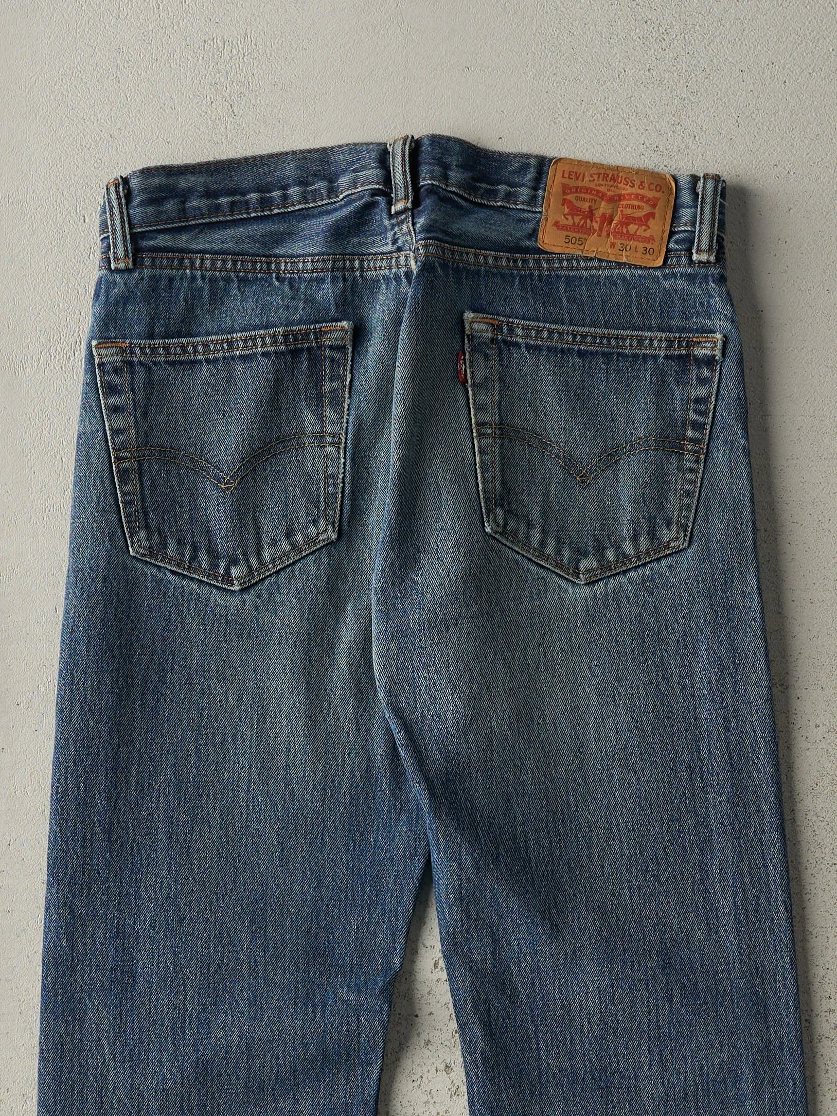 Vintage Y2K Dark Wash Levi's 505 Jeans (32x30) sold by Rebalance Vintage product image thumbnail 5