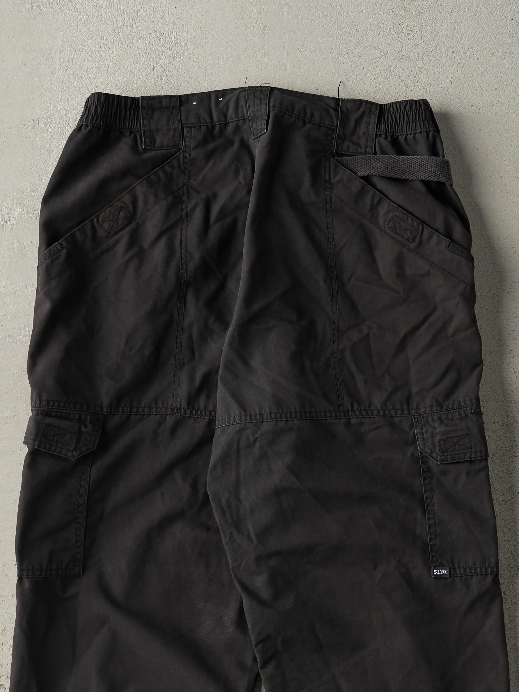 Vintage Y2K Black 511 Tactical Utility Pants (32x31) sold by Rebalance Vintage product image thumbnail 4