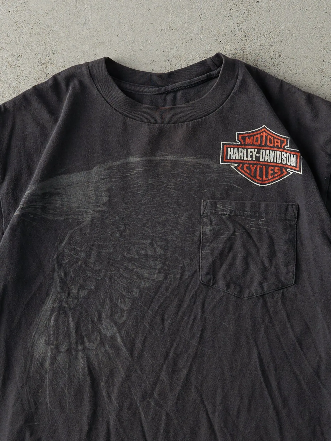 Vintage 10' Faded Black Apache Junction AZ Harley Davidson Pocket Tee (S/M) sold by Rebalance Vintage product image thumbnail 3