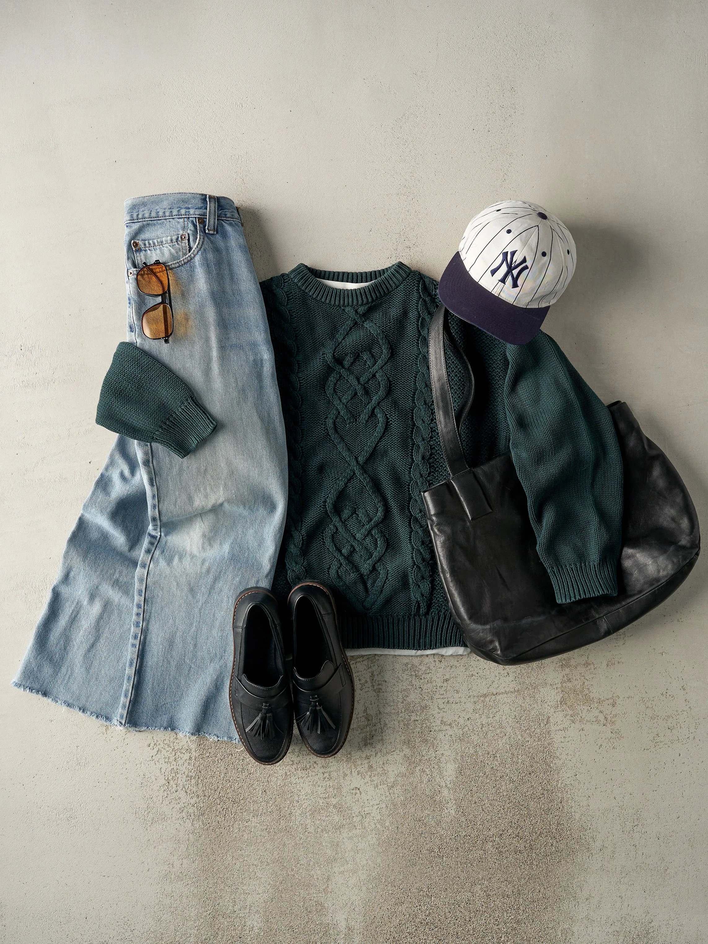 Vintage 90s Green Cable Knit Pullover Sweater (S/M) sold by Rebalance Vintage product image thumbnail 2