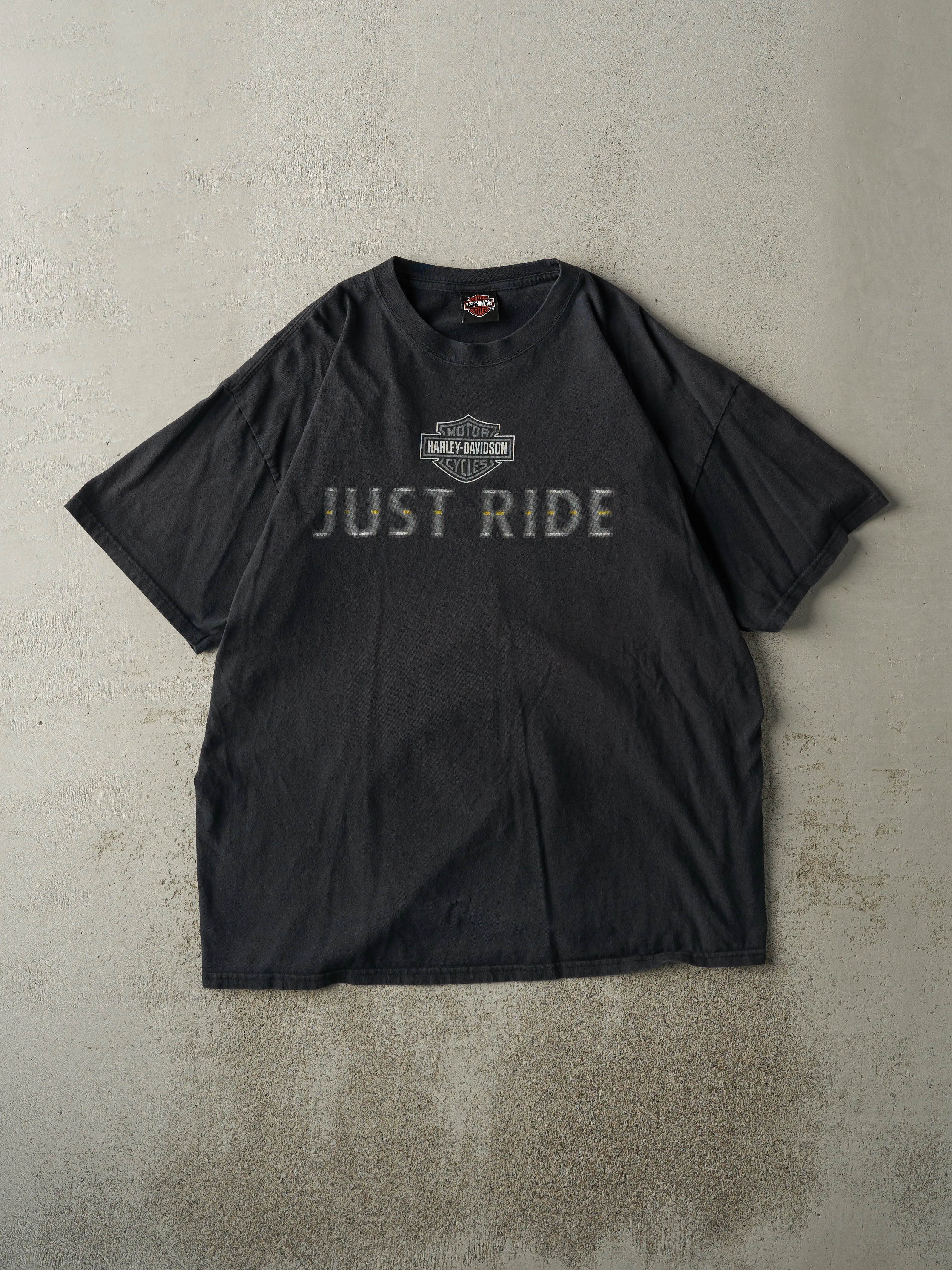 Vintage 11' Black Kitchener Ontario Harley Davidson Tee (L/XL) sold by Rebalance Vintage product image thumbnail 2