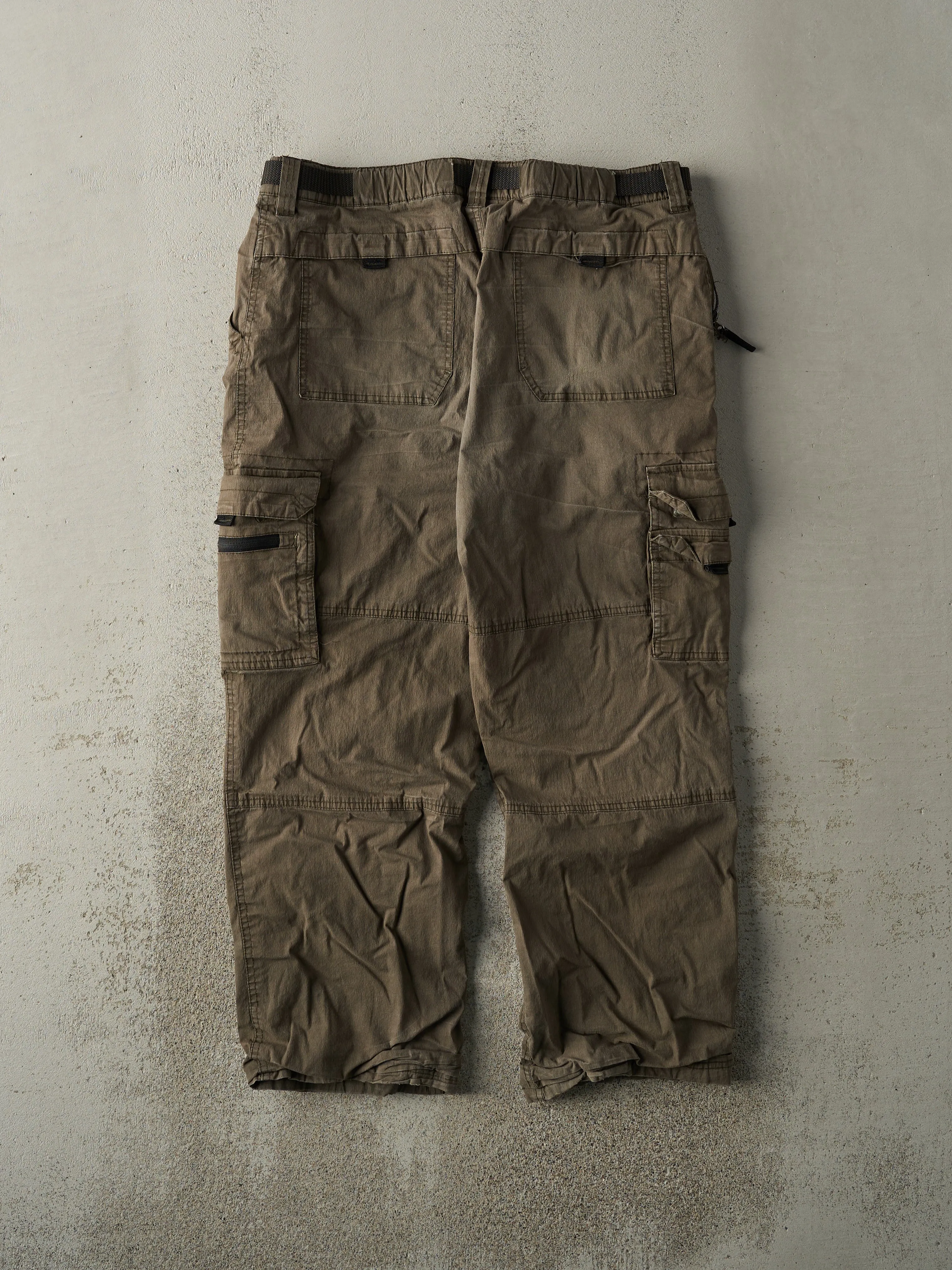 Vintage Y2K Green BC Clothing Lined Utility Cargo Pants (35.5x28) sold by Rebalance Vintage product image thumbnail 2