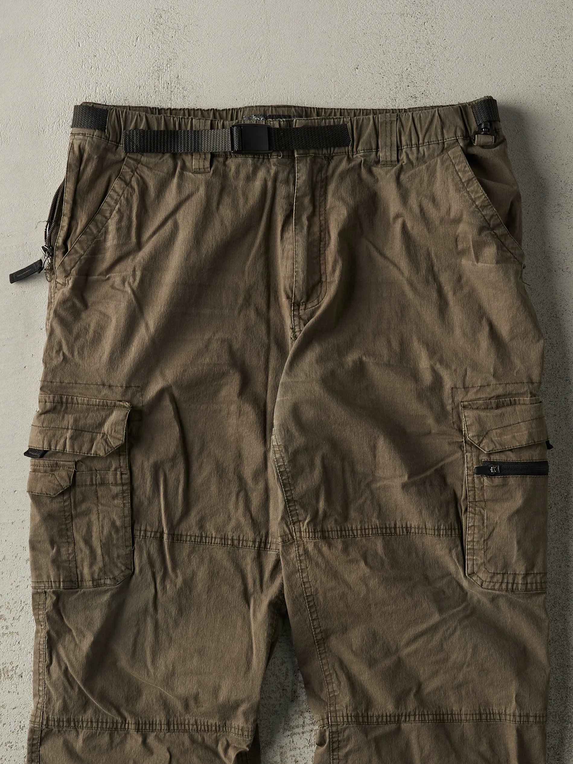 Vintage Y2K Green BC Clothing Lined Utility Cargo Pants (35.5x28) sold by Rebalance Vintage product image thumbnail 3