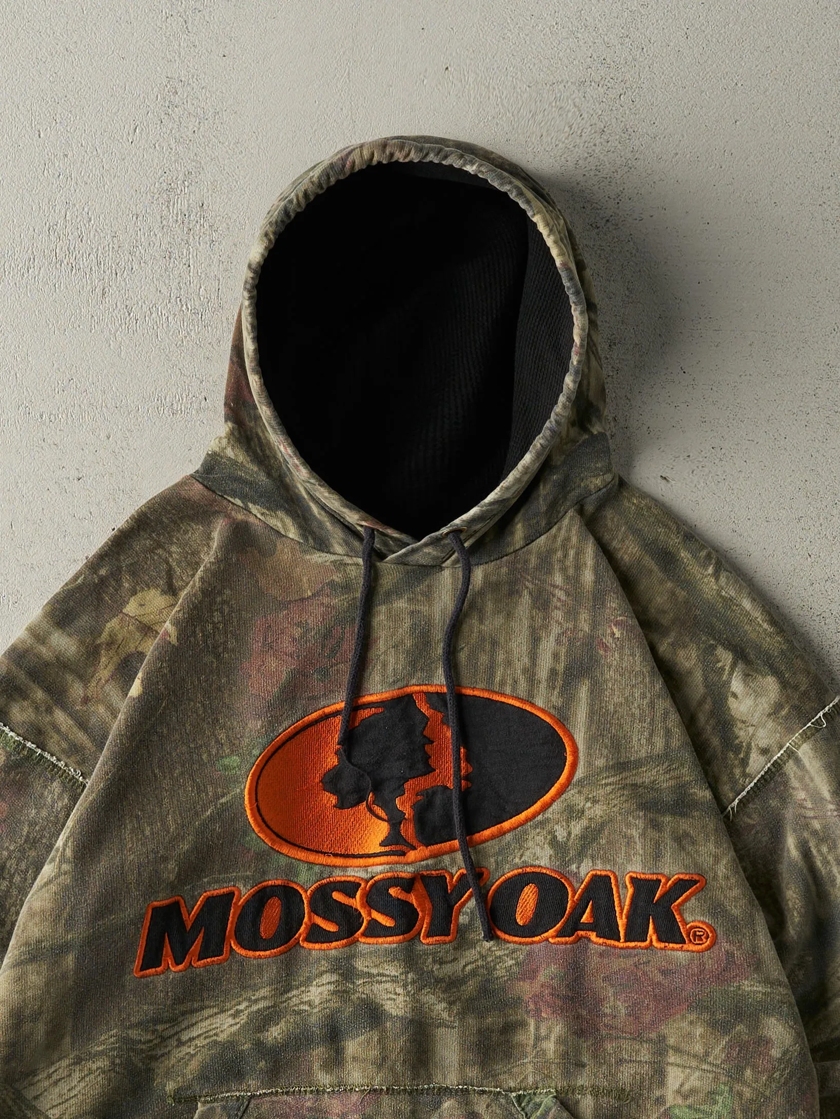 Vintage Y2K Camo Embroidered Mossy Oak Hoodie (L) sold by Rebalance Vintage product image thumbnail 2
