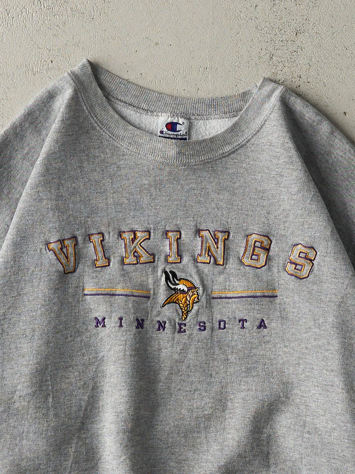 Vintage 90s Grey Embroidered Minnesota Vikings Crewneck (L) sold by Rebalance Vintage product image thumbnail 2