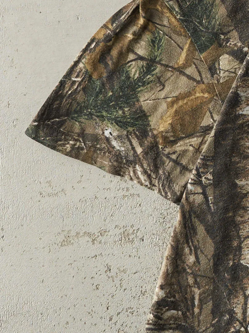 Vintage Y2K Camo Alaska Realtree Wolf Tee (M) sold by Rebalance Vintage product image thumbnail 3
