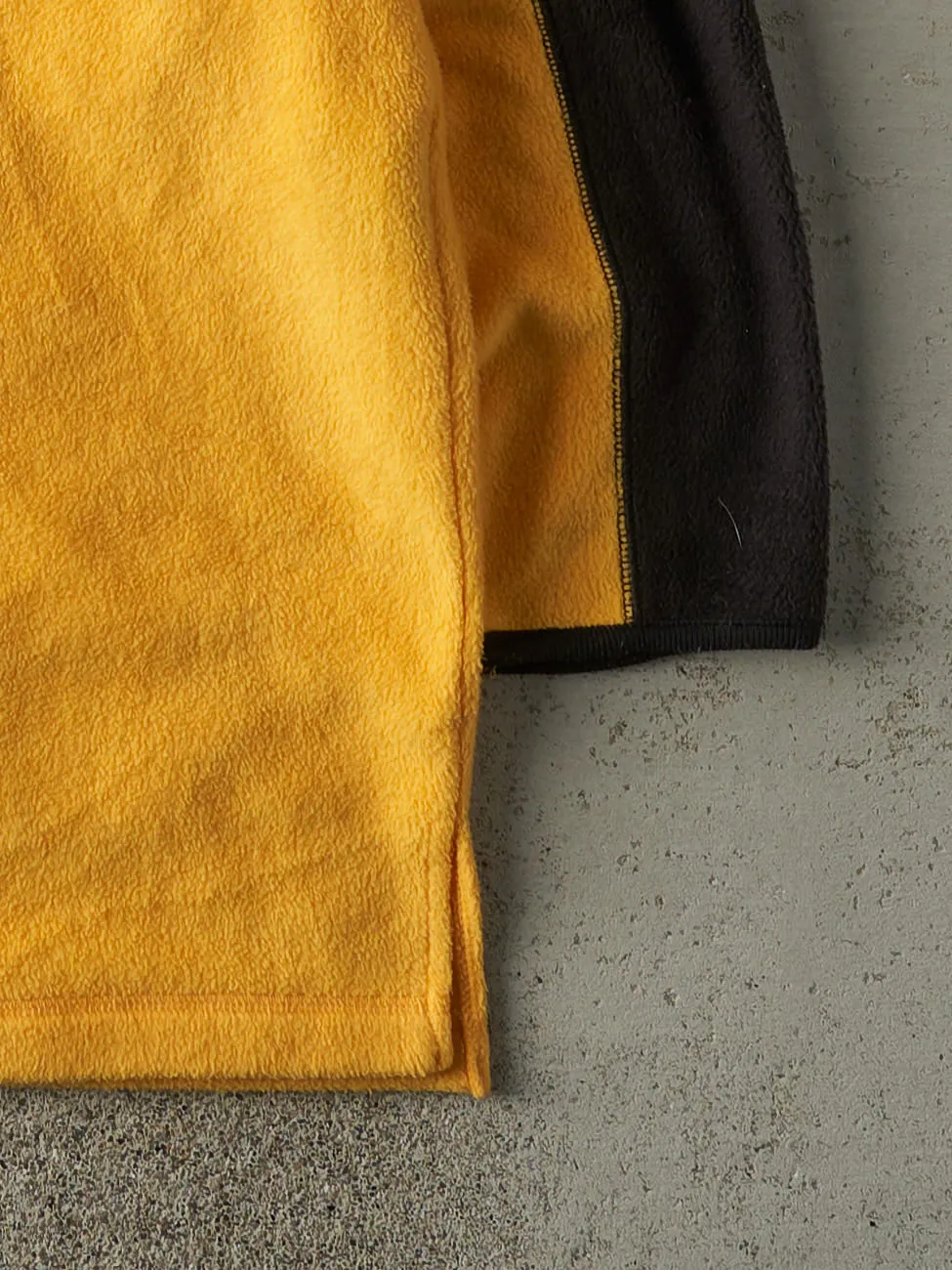 Vintage Y2K Black & Yellow Quarter Zip Fleece (XL/XXL) sold by Rebalance Vintage product image thumbnail 3