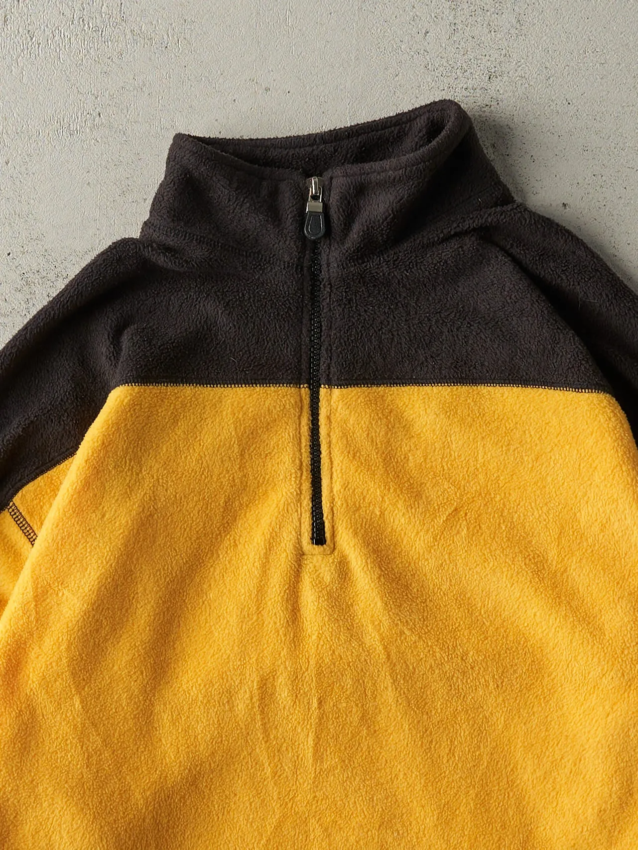 Vintage Y2K Black & Yellow Quarter Zip Fleece (XL/XXL) sold by Rebalance Vintage product image thumbnail 2