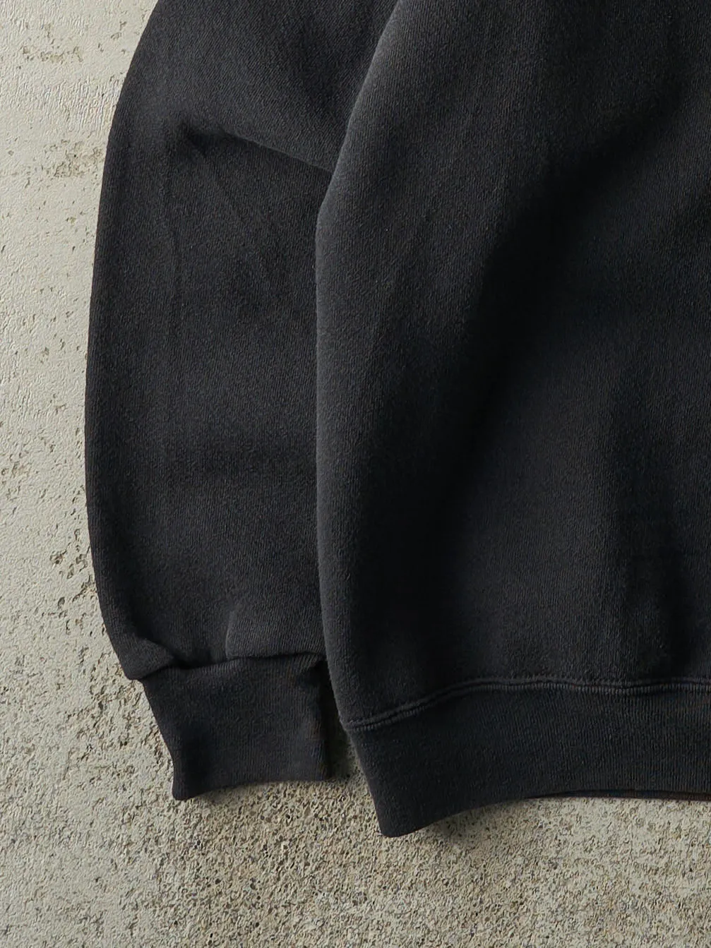 Vintage Y2K Black Blank Crewneck (M) sold by Rebalance Vintage product image thumbnail 3
