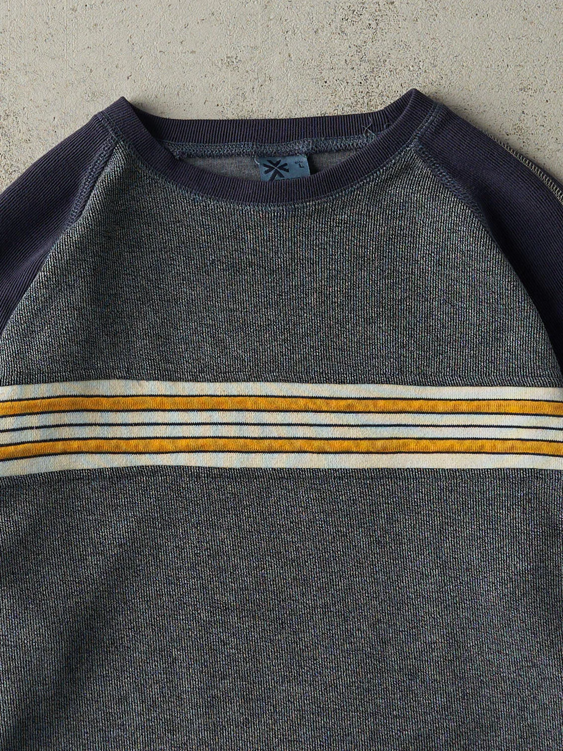Vintage Y2K Navy Blue & Grey Thermal Long Sleeve (M) sold by Rebalance Vintage product image thumbnail 2