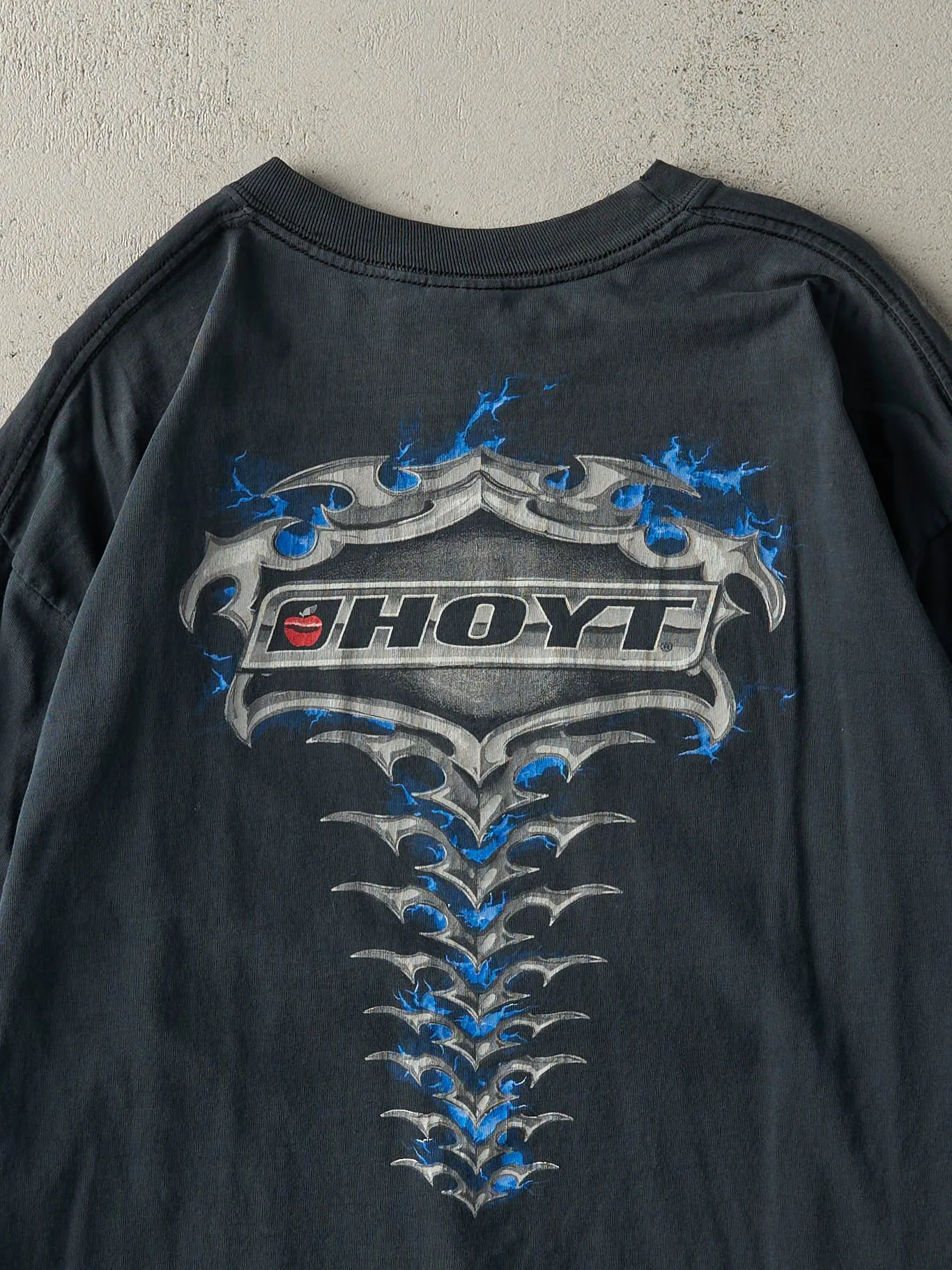 Vintage Y2K Faded Black Hoyt Archery Long Sleeve (L) sold by Rebalance Vintage product image thumbnail 5
