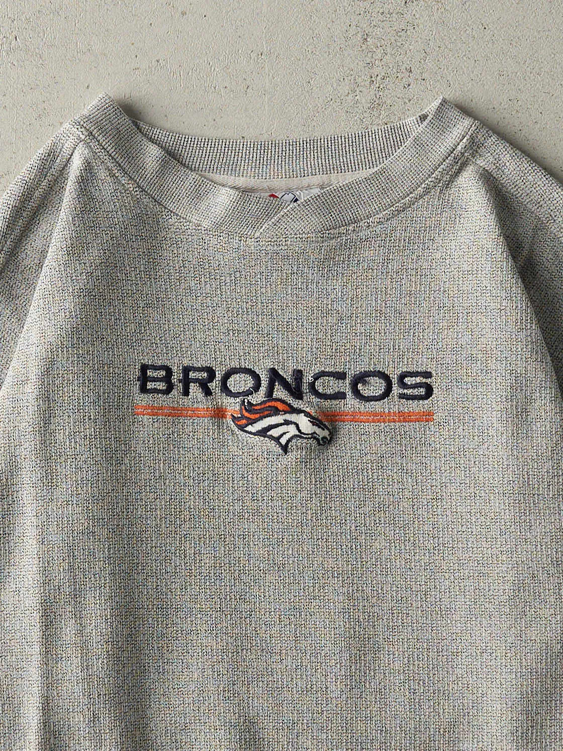 Vintage 90s Grey Embroidered Denver Broncos Textured Crewneck (M/L) sold by Rebalance Vintage product image thumbnail 2