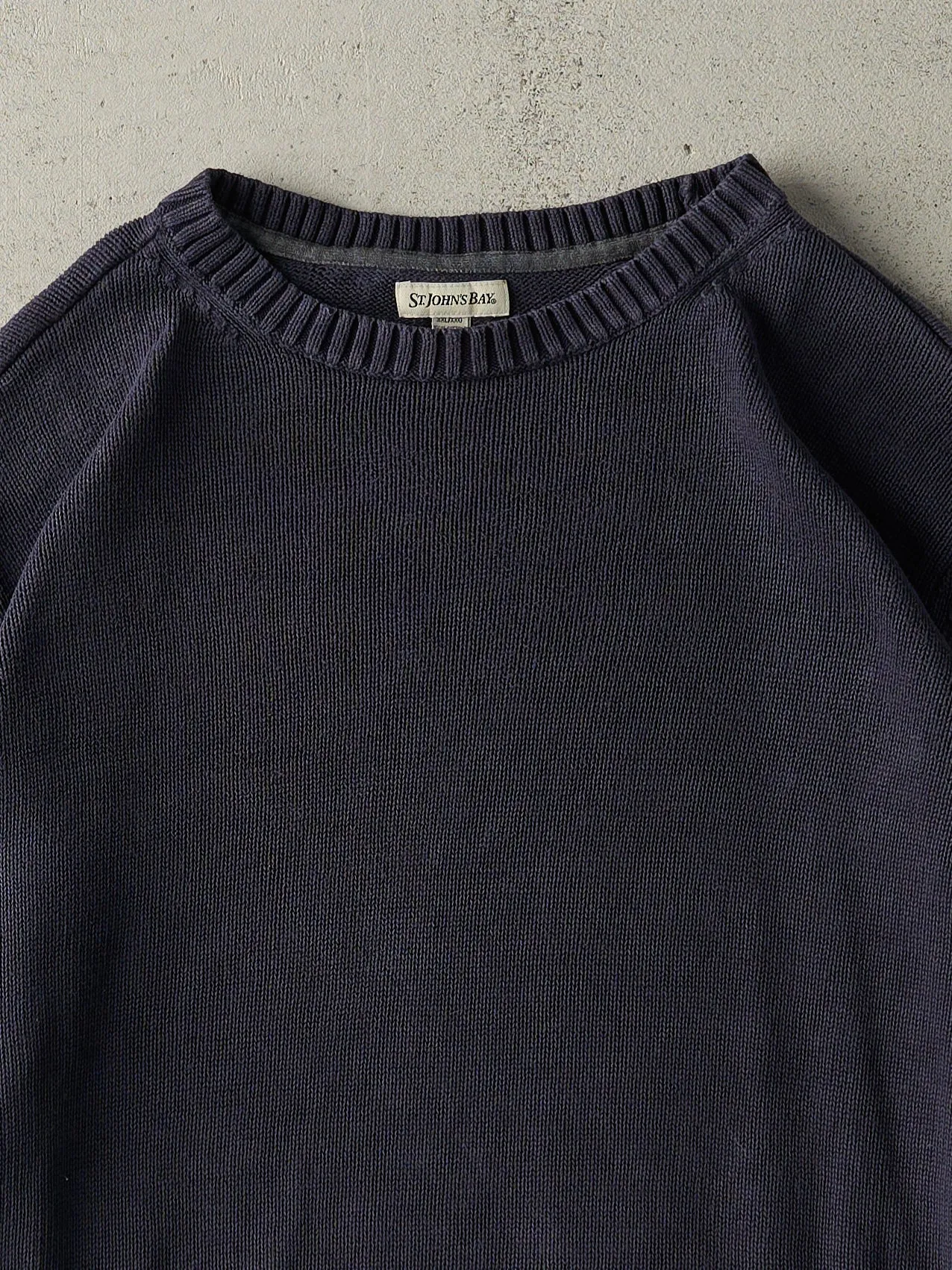 Vintage Y2K Navy Blue Knit Pullover (XL) sold by Rebalance Vintage product image thumbnail 2