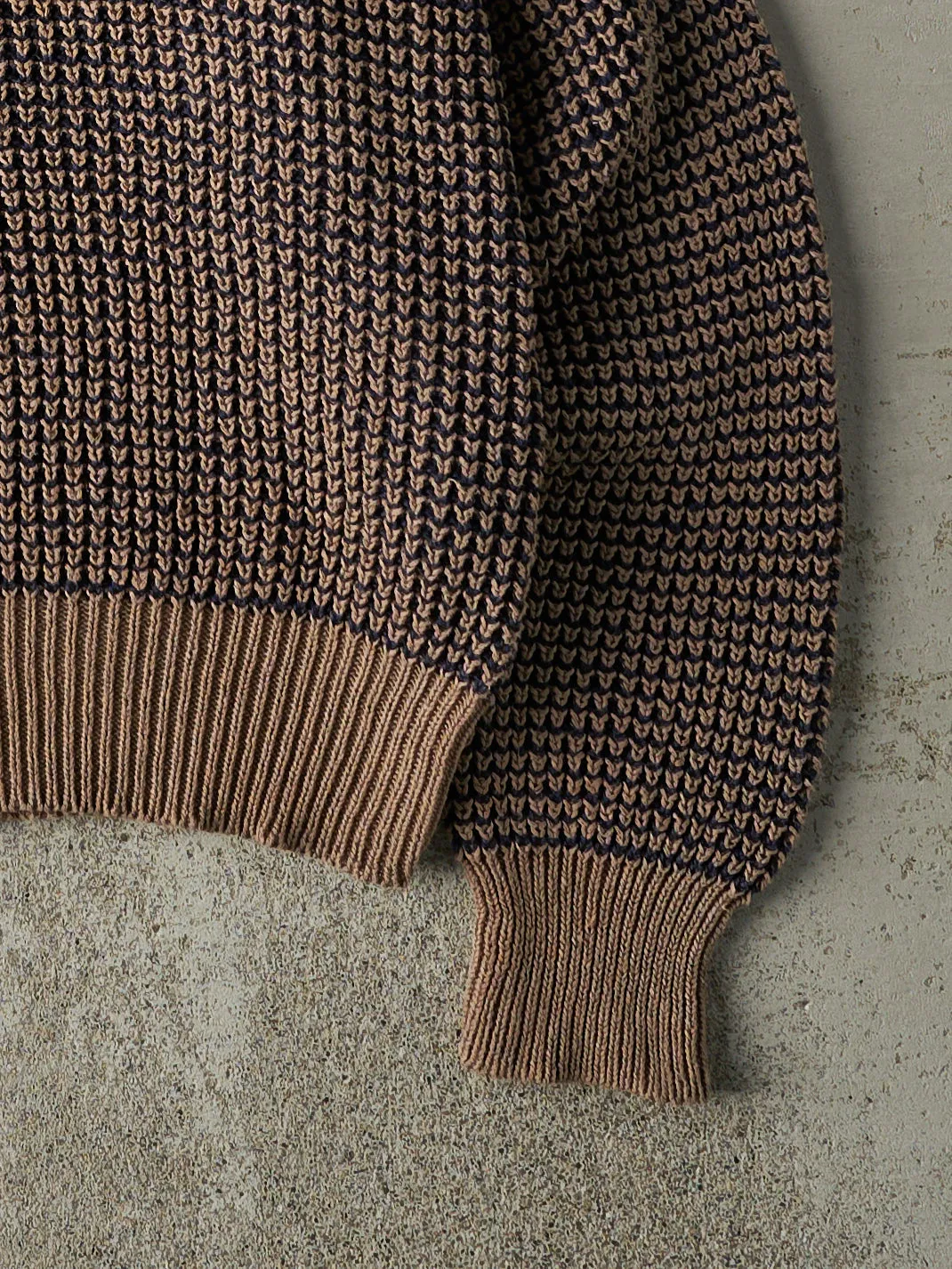Vintage Y2K Beige & Navy Textured Knit Pullover (M) sold by Rebalance Vintage product image thumbnail 3