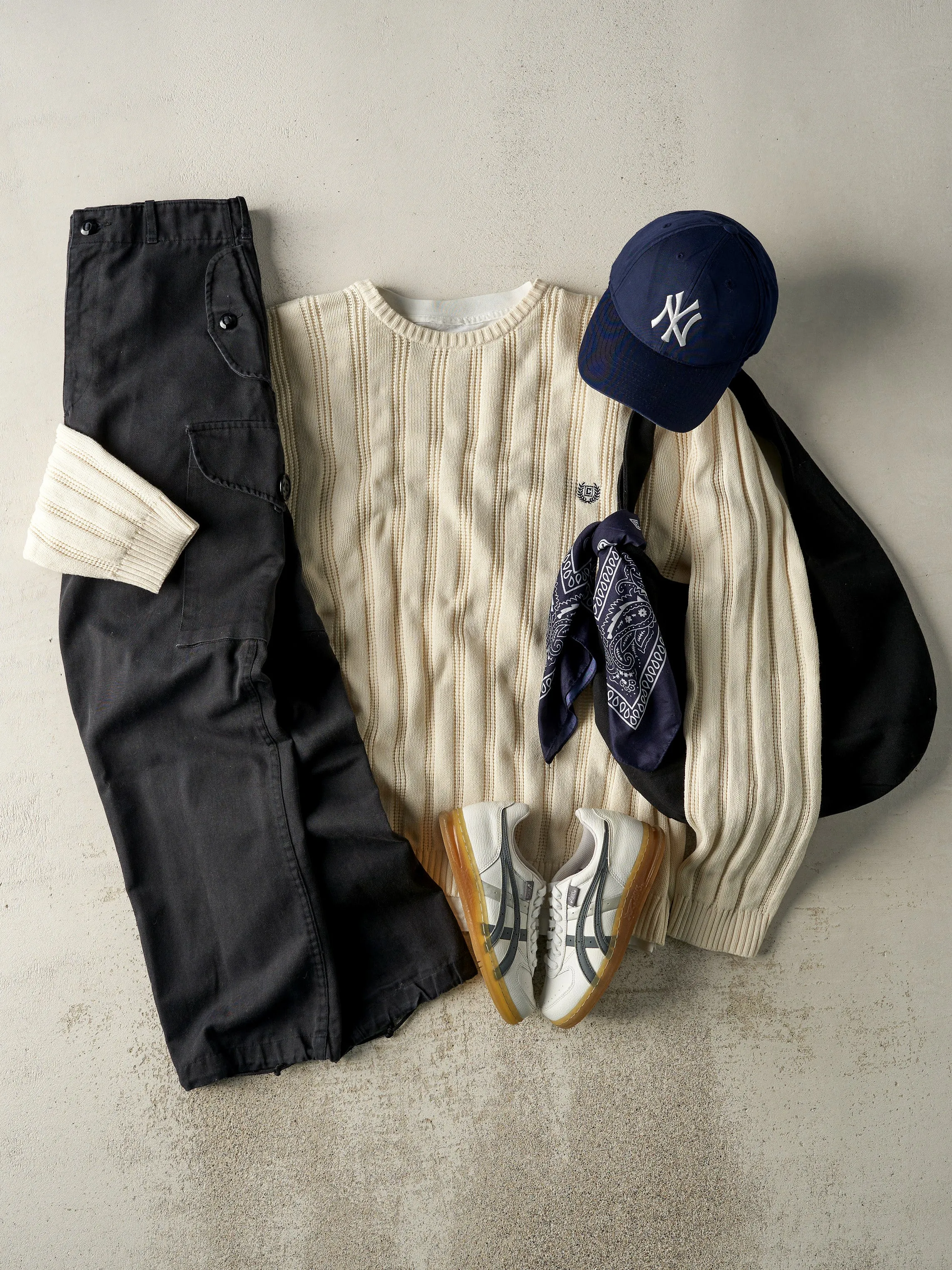 Vintage 90s Faded Black Military Cargo Pants (32x29.5) sold by Rebalance Vintage product image thumbnail 2