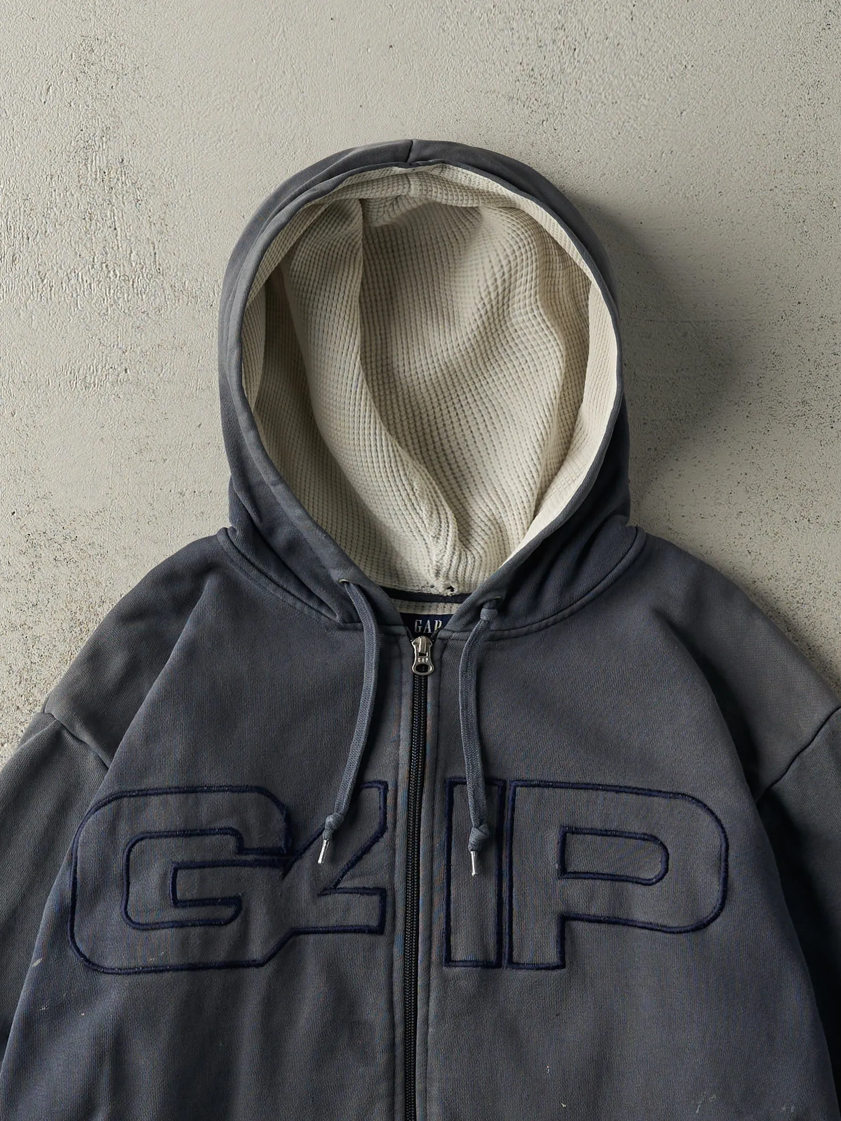 Vintage 90s Sun Faded Navy Gap Thermal Lined Hoodie (M) sold by Rebalance Vintage product image thumbnail 2