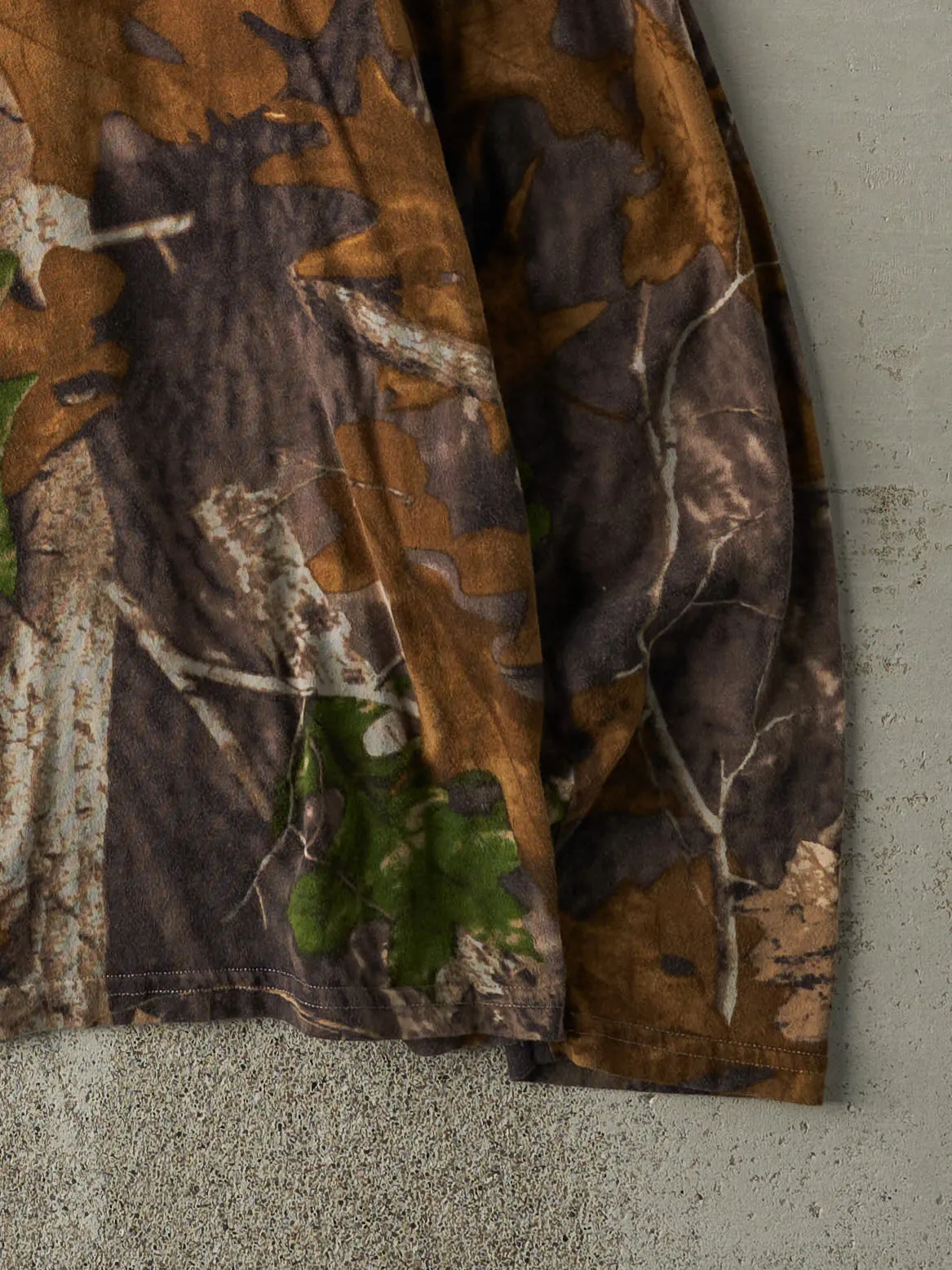 Vintage Y2K Camo Blank Long Sleeve (M) sold by Rebalance Vintage product image thumbnail 3