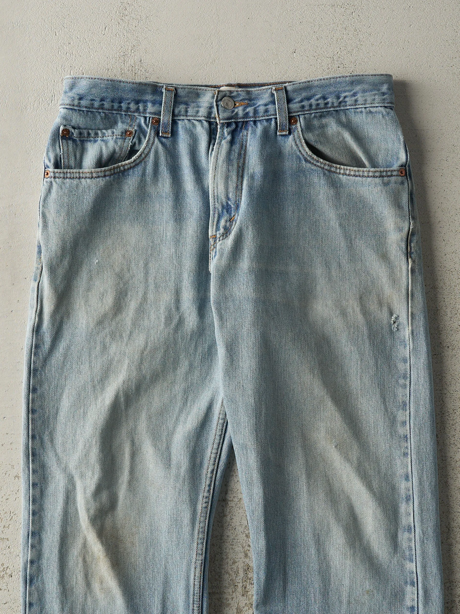 Vintage Y2K Light Wash Levi's Regular Fit Jeans (33x30) sold by Rebalance Vintage product image thumbnail 4